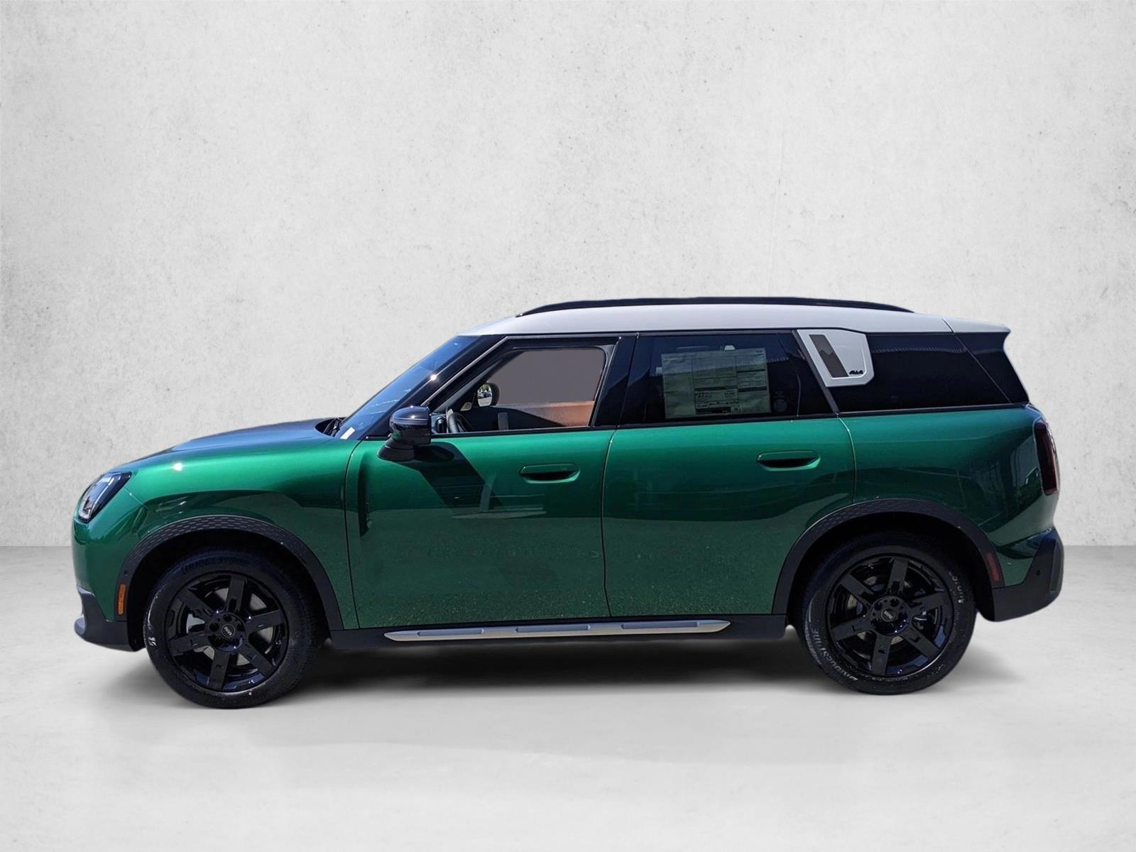 Thumbnail: 2027 MINI Cooper Countryman - 2