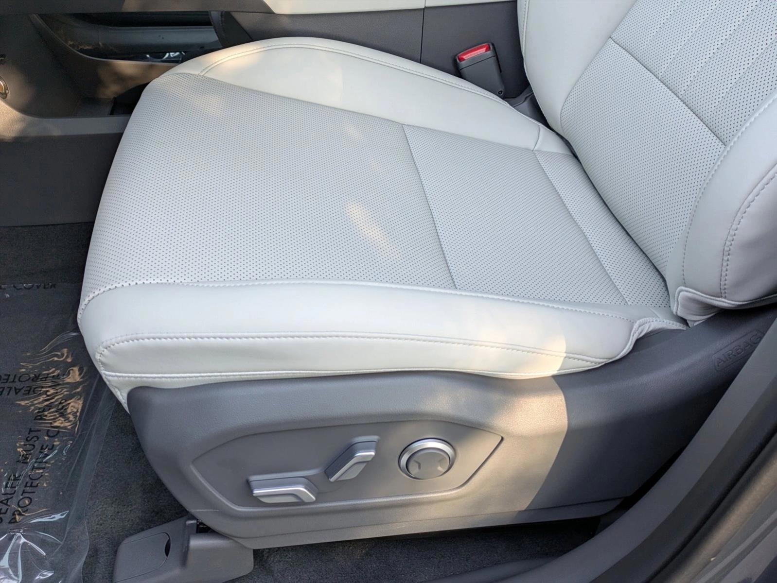 Thumbnail: 2026 Hyundai Santa Fe - 4
