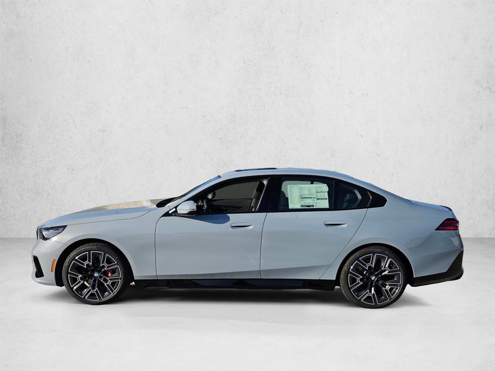 Thumbnail: 2027 BMW 5 Series - 2