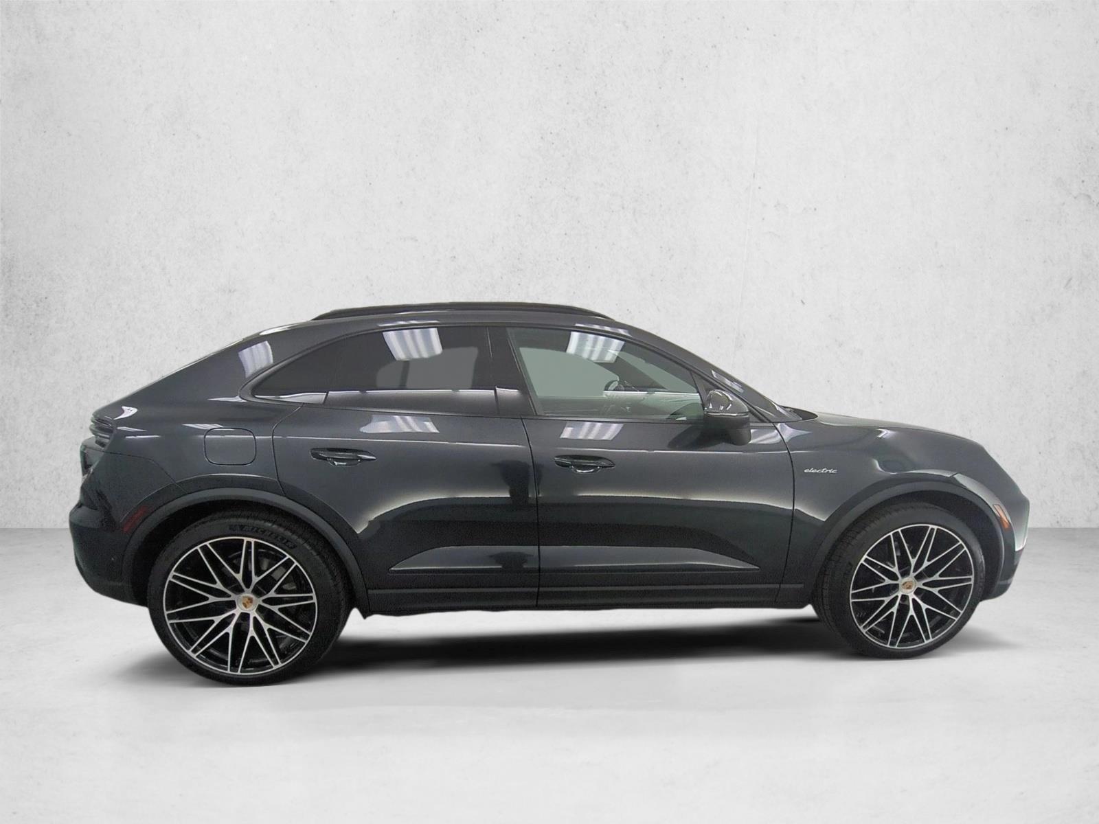 2026 Porsche Macan Base - Photo 20