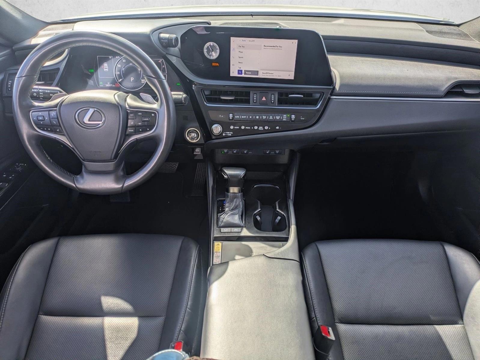 Thumbnail: 2024 Lexus ES - 3