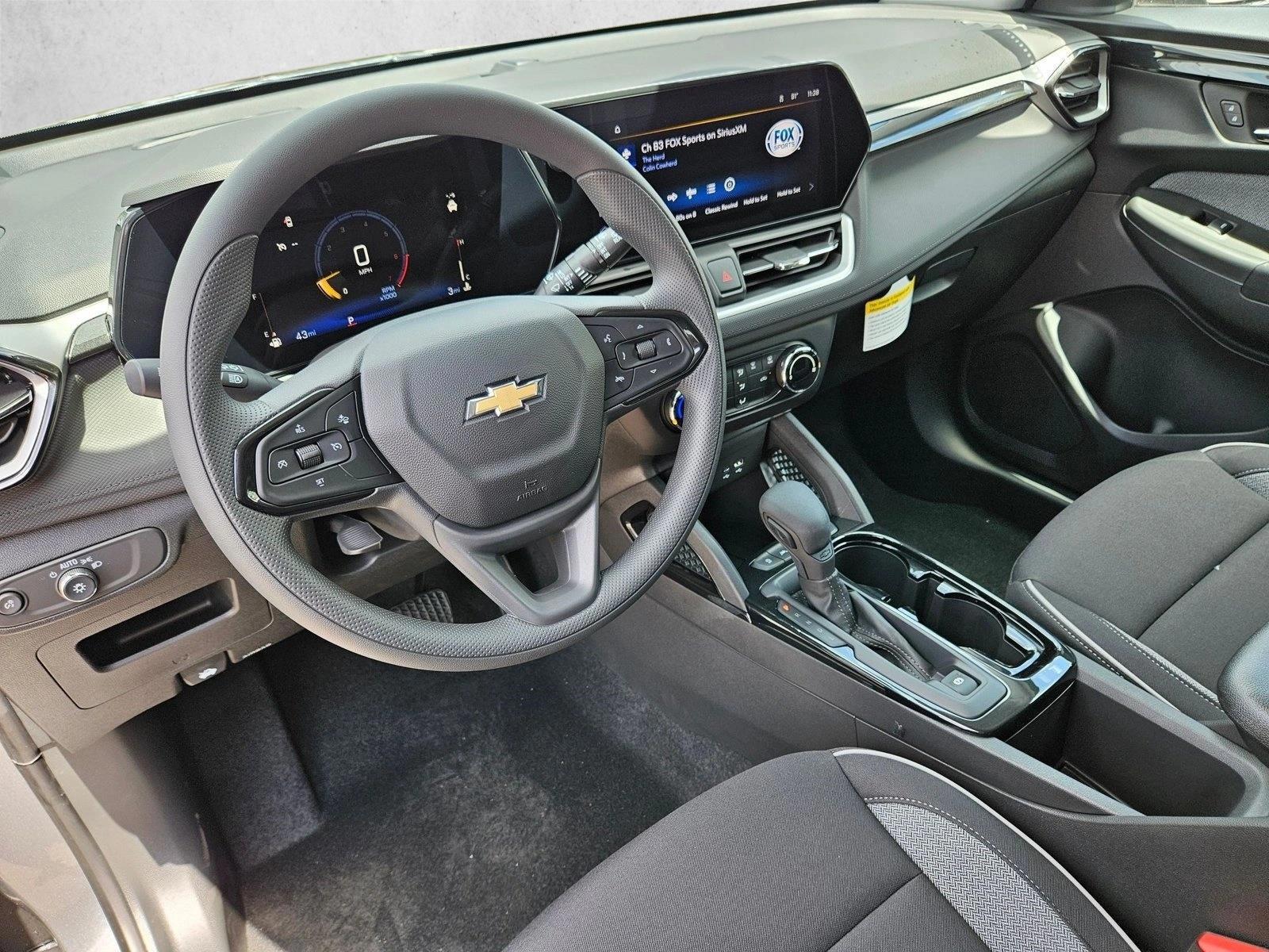 Thumbnail: 2026 Chevrolet TrailBlazer - 3