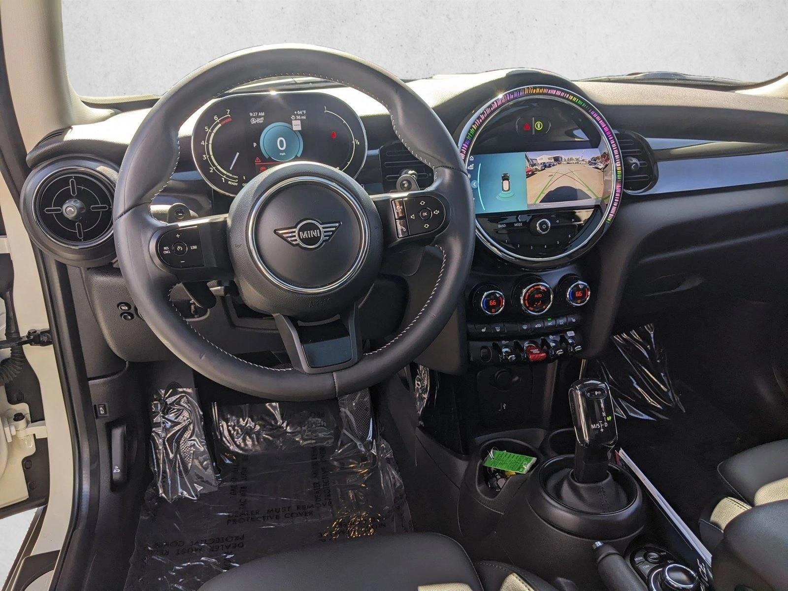 Thumbnail: 2023 MINI Cooper Hardtop - 3