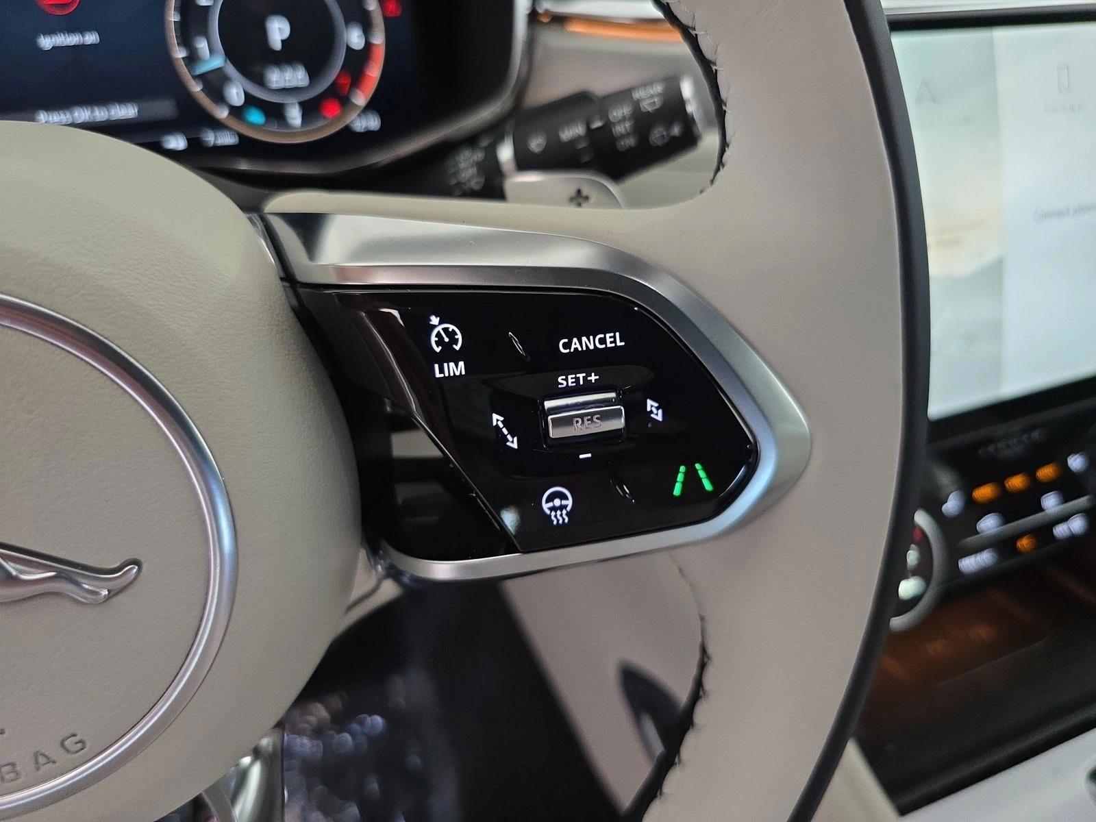 2026 Jaguar F-Pace R-Dynamic S - Photo 16