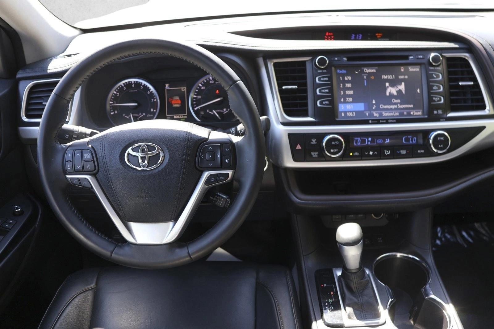 Thumbnail: 2018 Toyota Highlander - 3