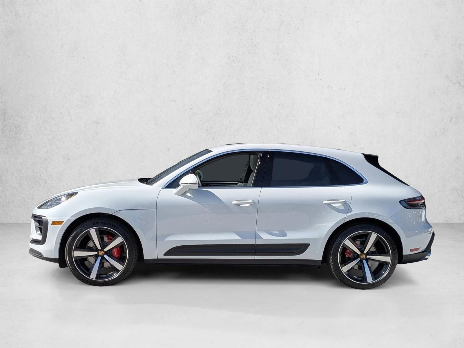 Thumbnail: 2026 Porsche Macan - 2