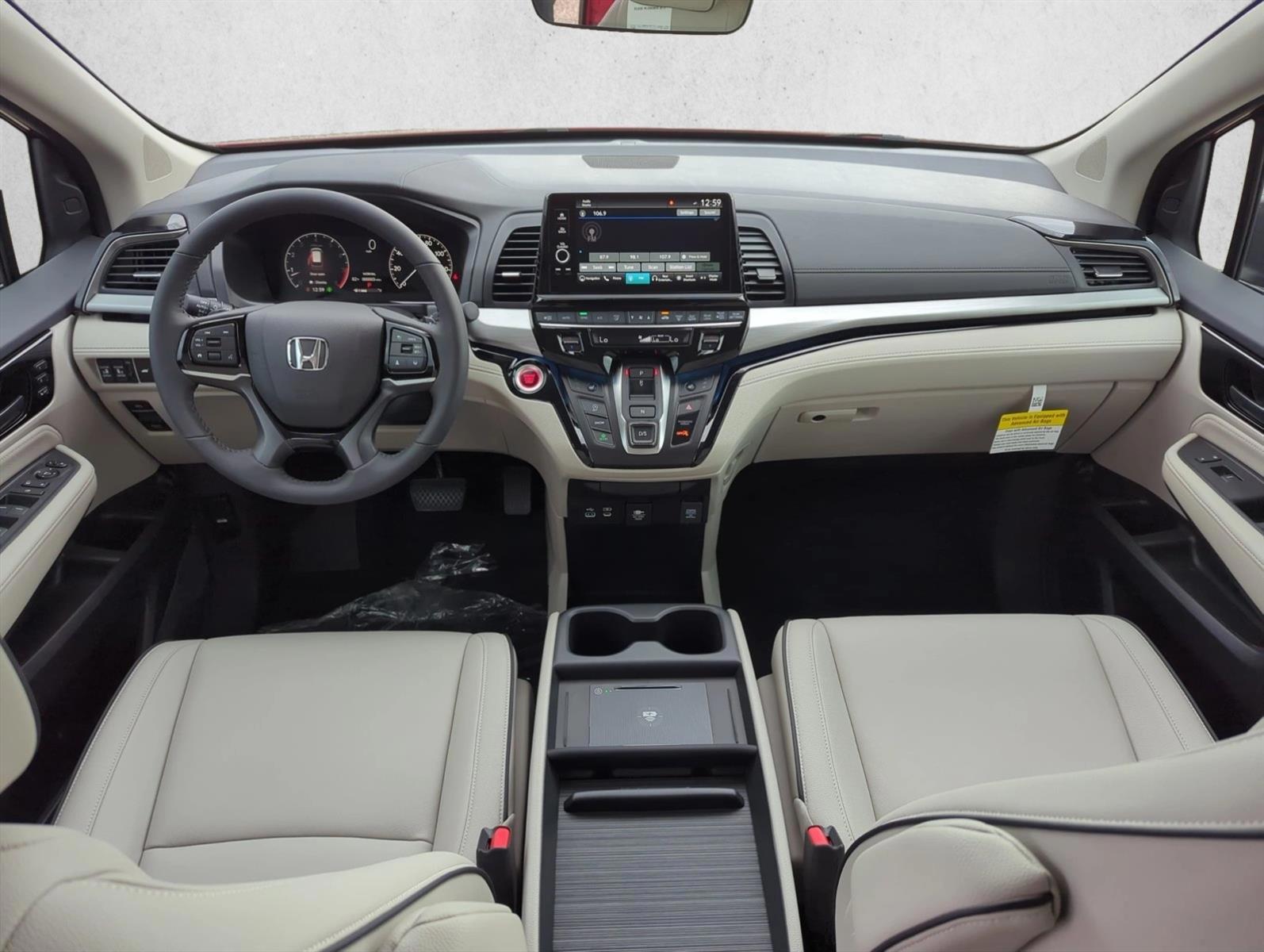 Thumbnail: 2026 Honda Odyssey - 3