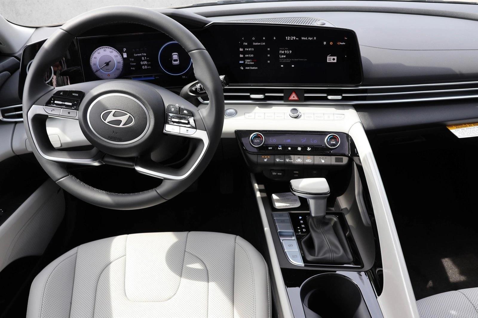 Thumbnail: 2026 Hyundai Elantra - 3