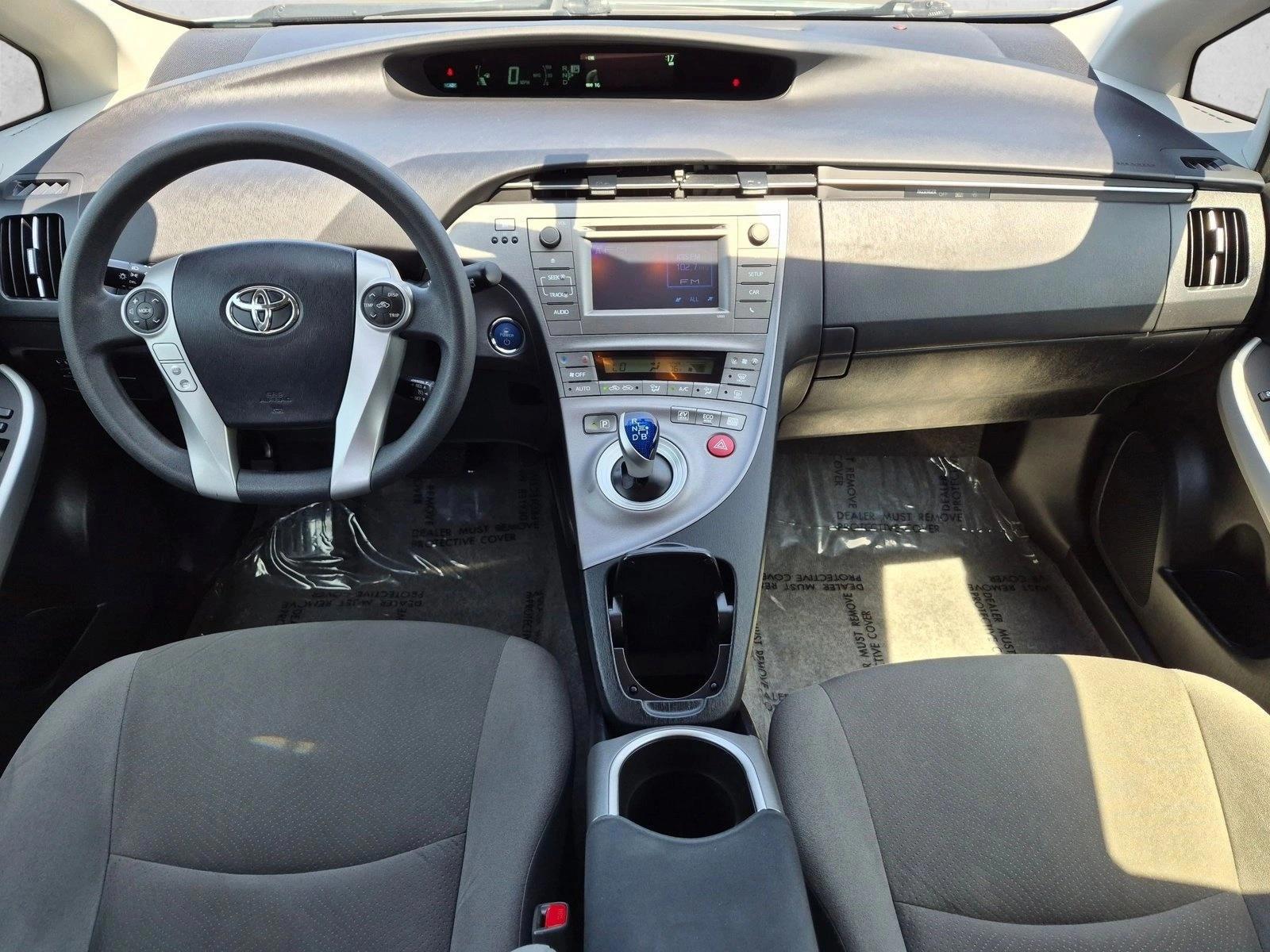 Thumbnail: 2015 Toyota Prius - 3