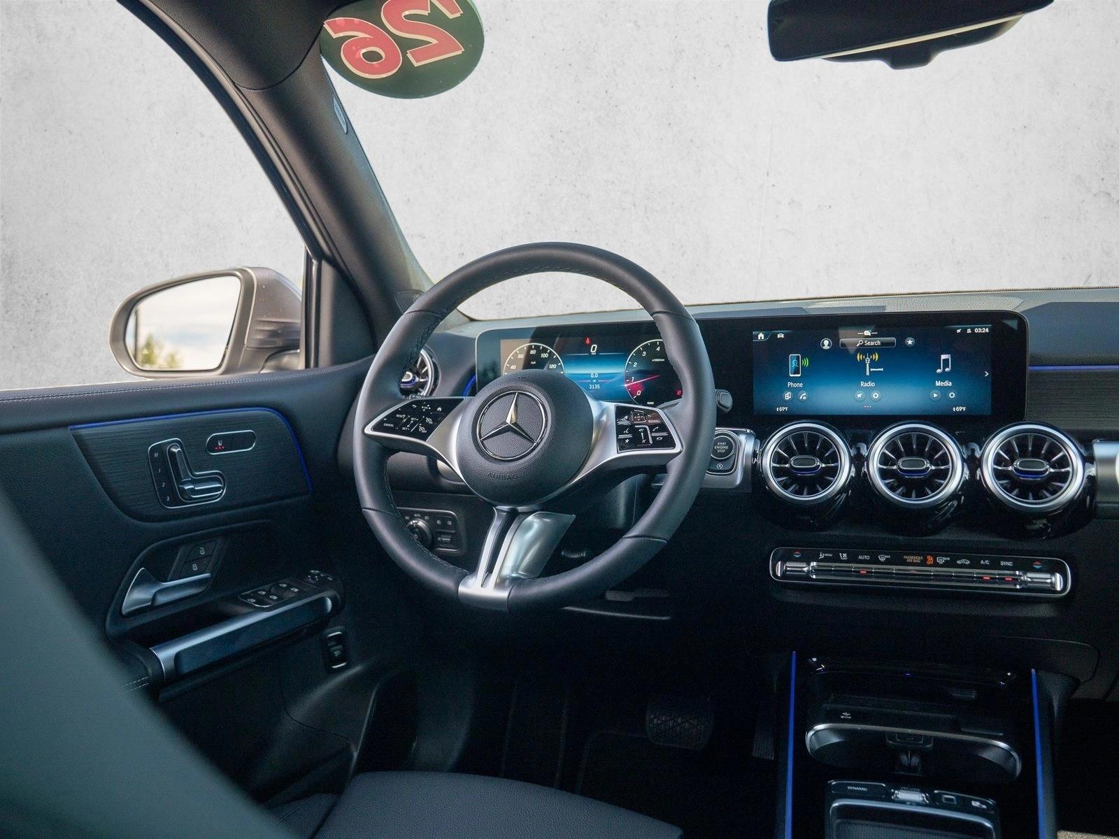 Thumbnail: 2026 Mercedes-Benz GLB - 4