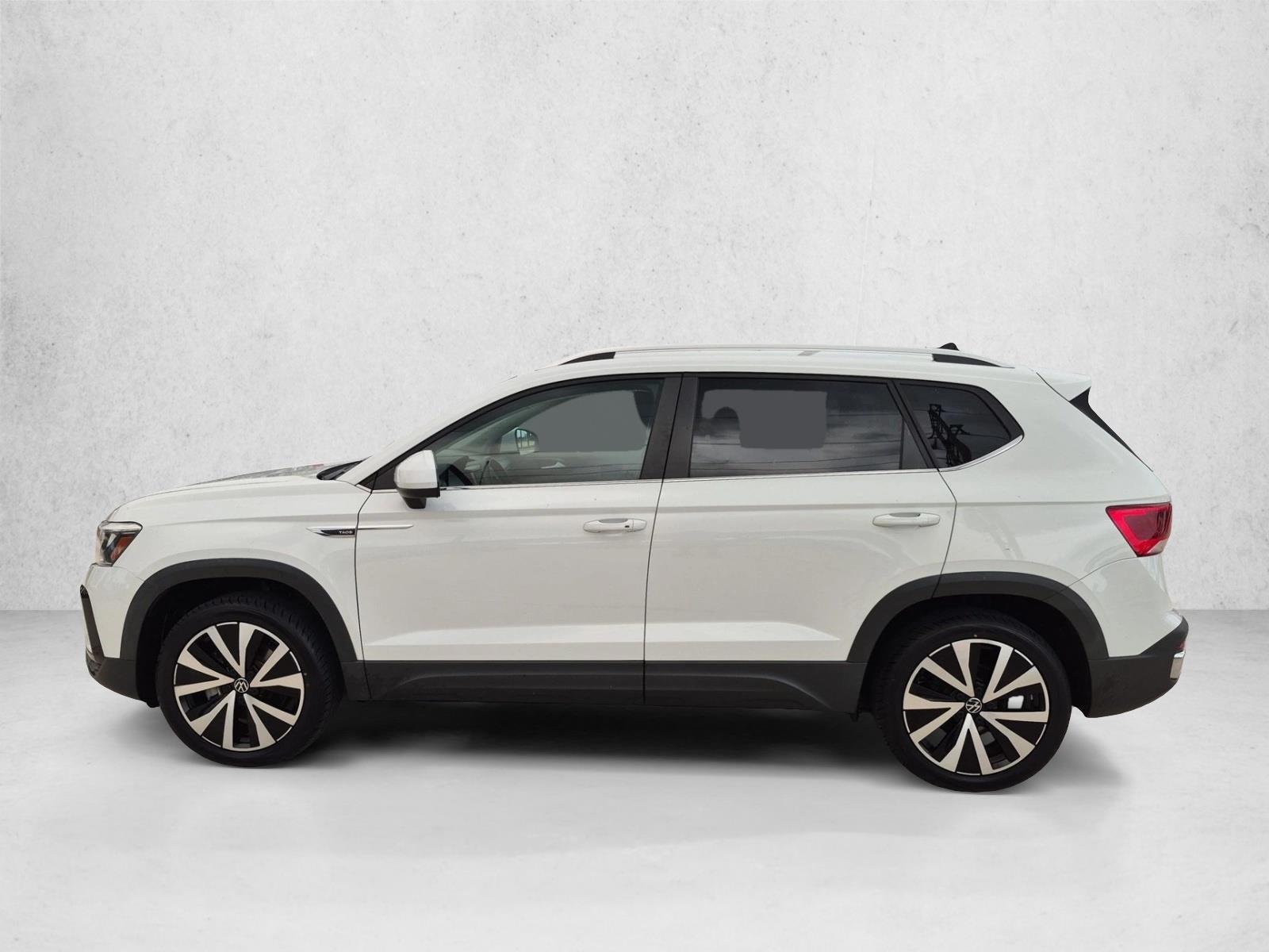 Thumbnail: 2022 Volkswagen Taos - 2