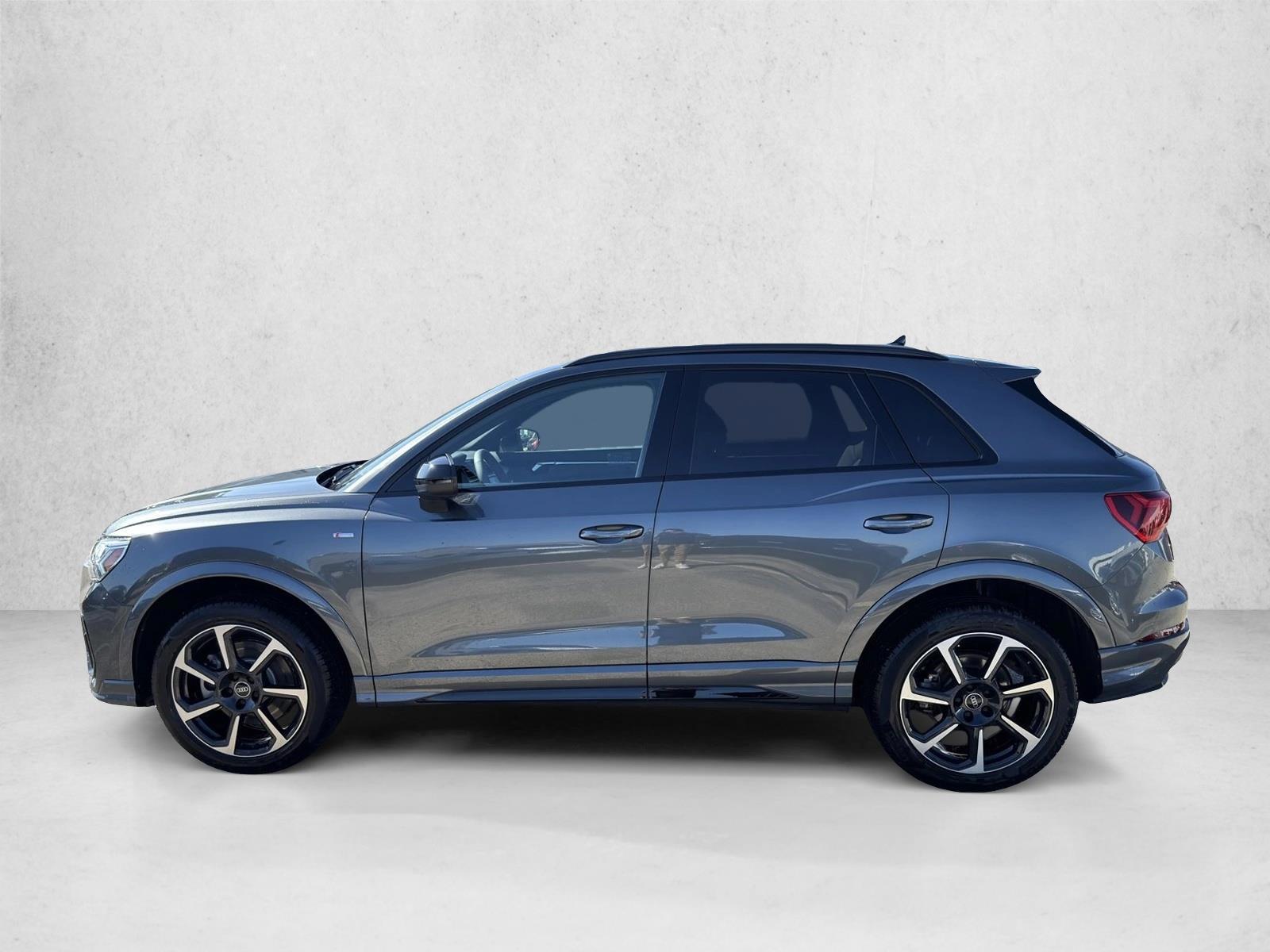 Thumbnail: 2025 Audi Q3 - 2