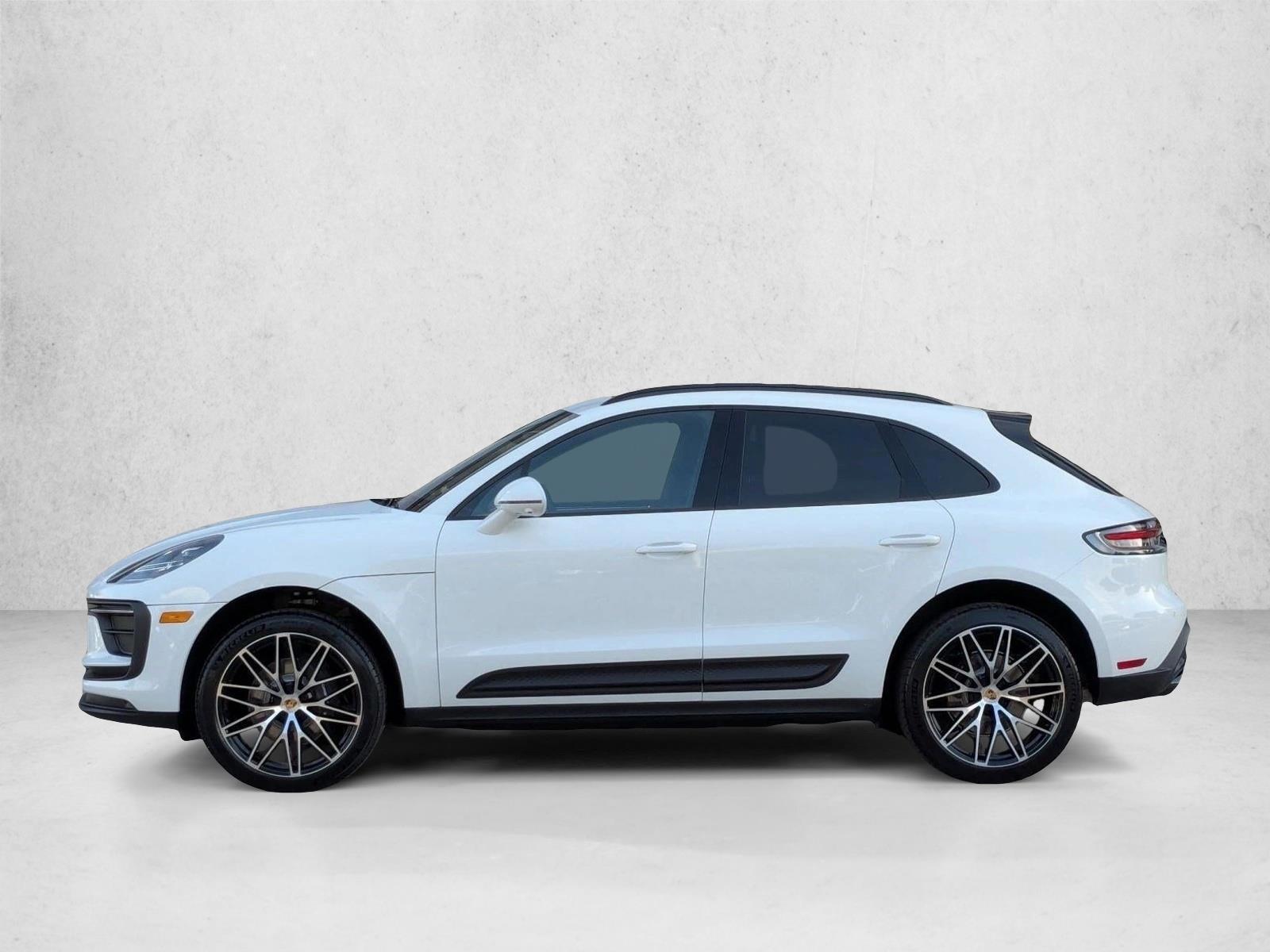 Thumbnail: 2026 Porsche Macan - 2