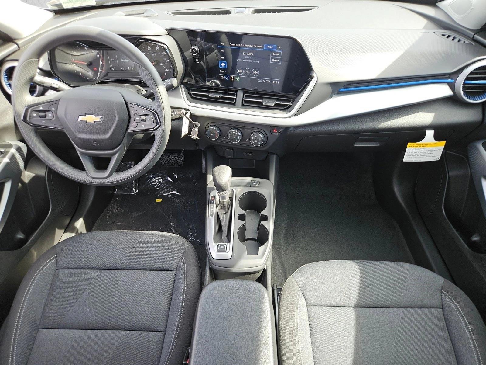 Thumbnail: 2026 Chevrolet Trax - 4