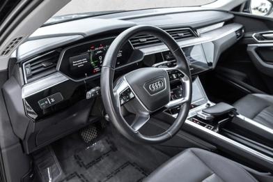 2024 Audi Q8 E-tron