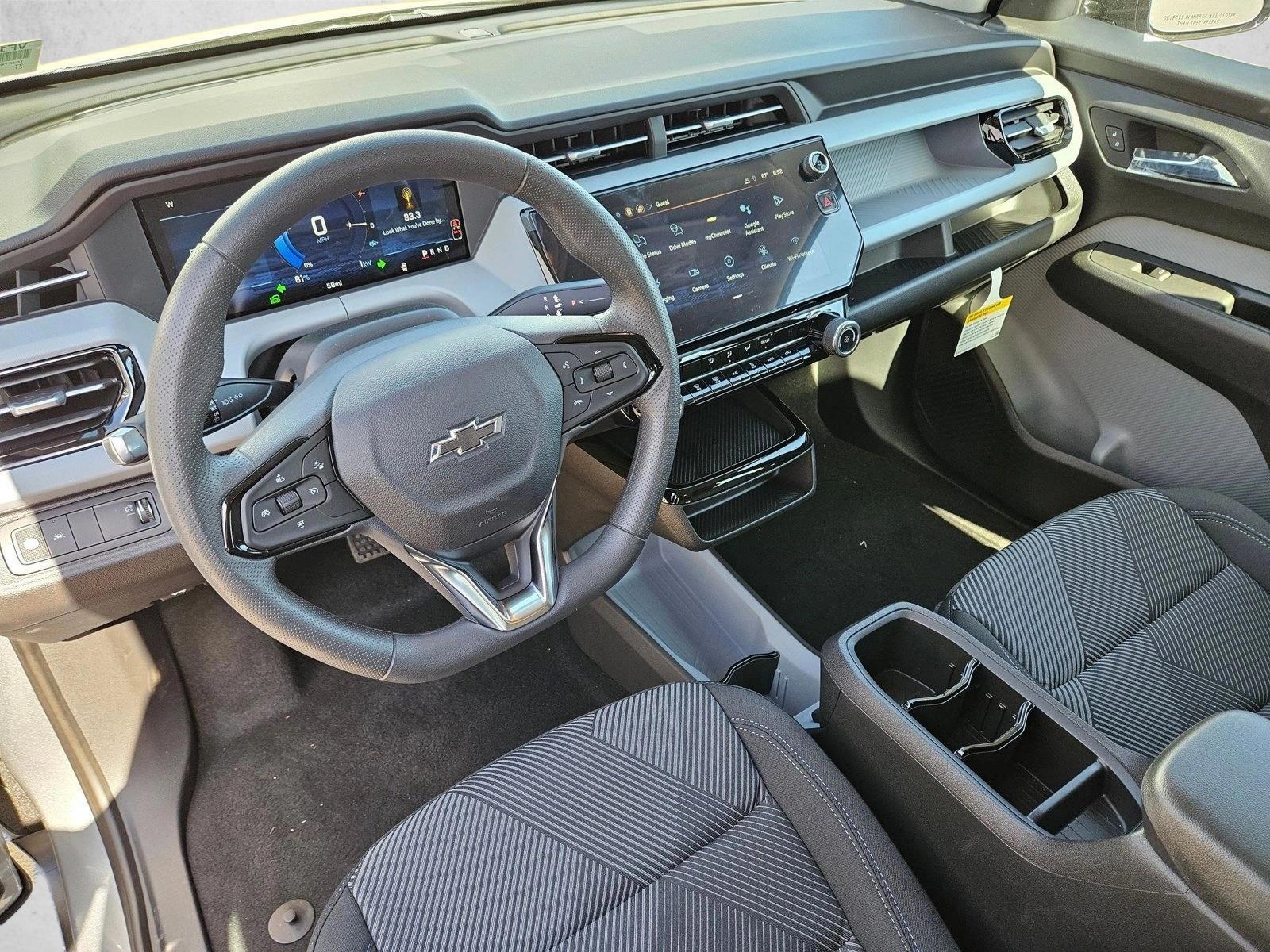 Thumbnail: 2027 Chevrolet Bolt EV - 3