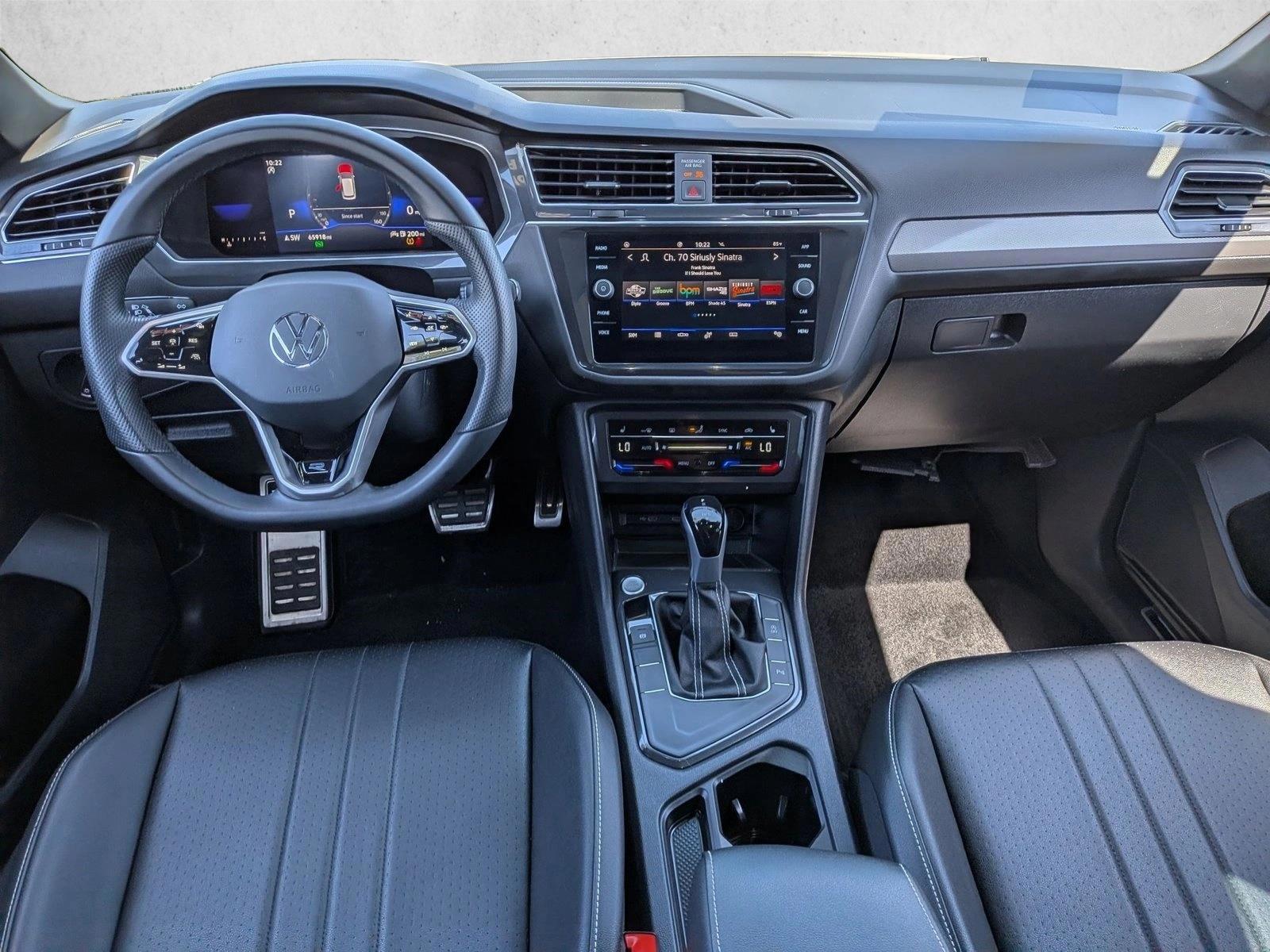 Thumbnail: 2023 Volkswagen Tiguan - 3