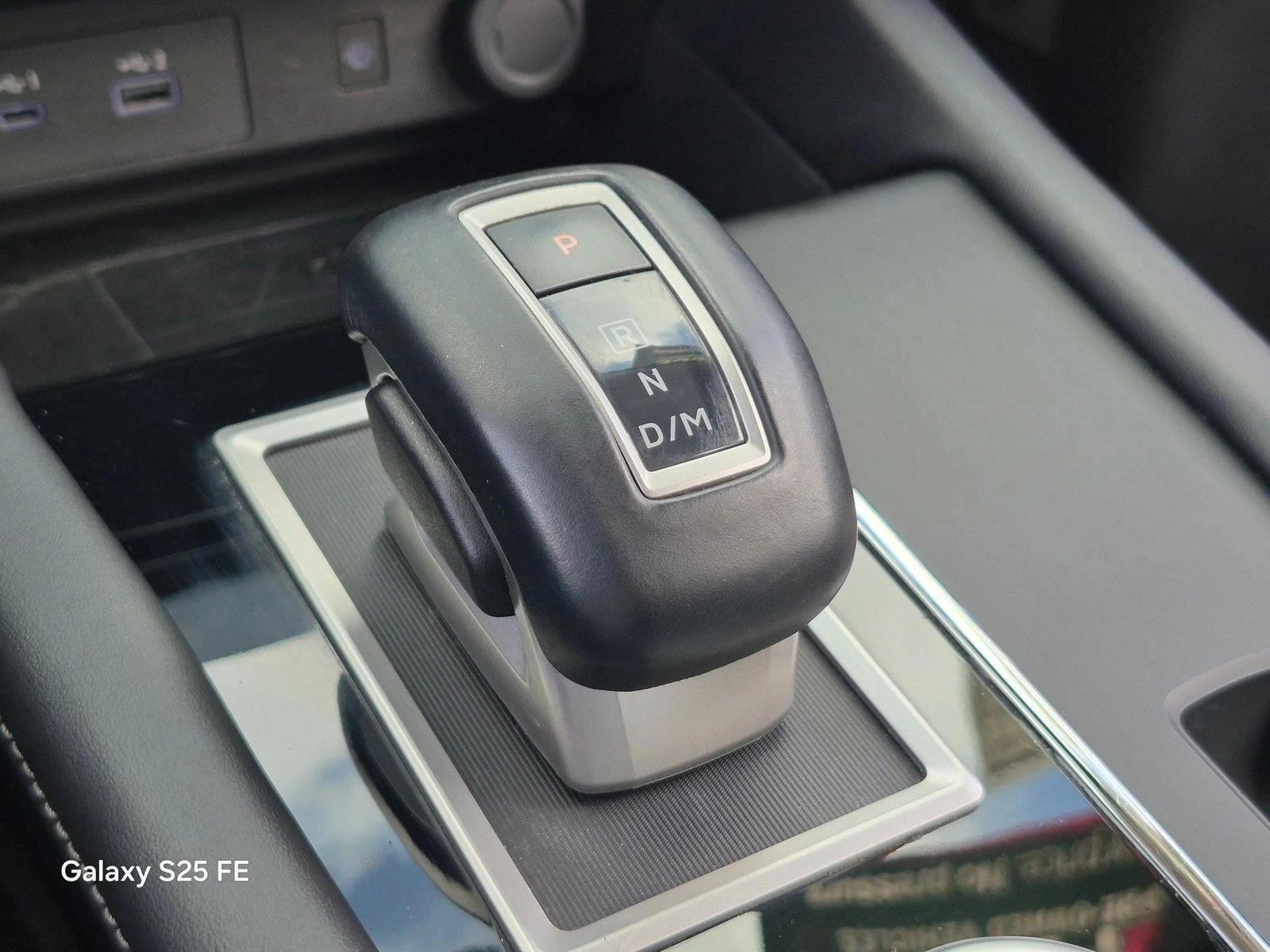 2024 Mitsubishi Outlander 12