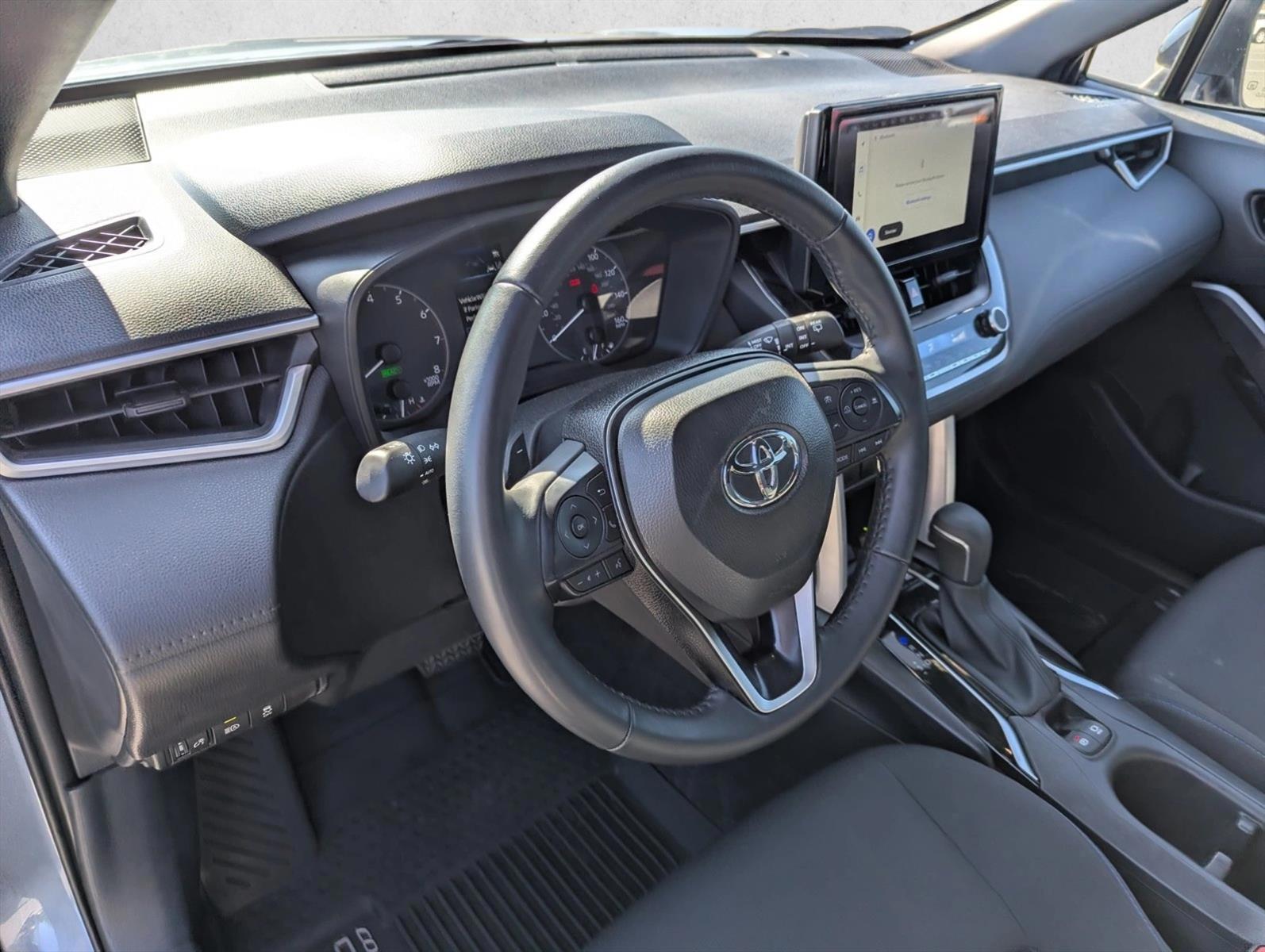 Thumbnail: 2025 Toyota Corolla Cross - 3