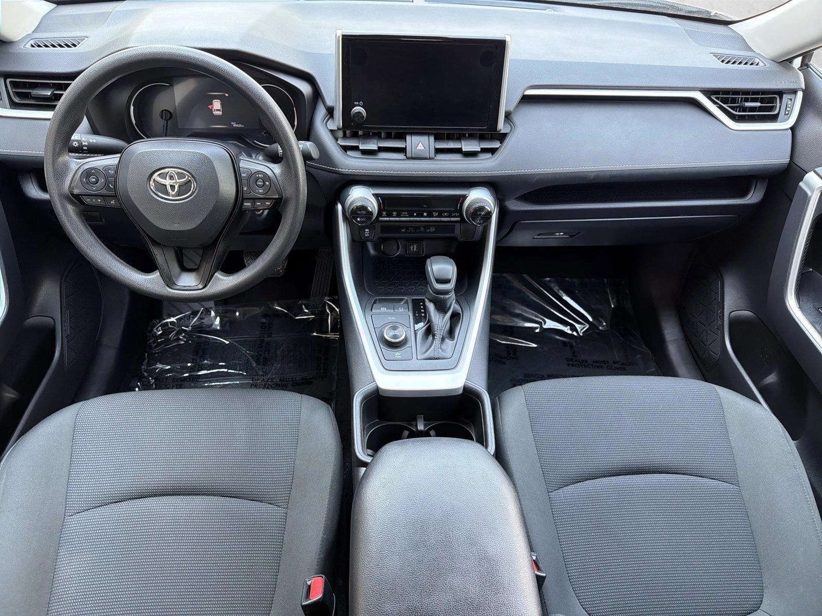 Thumbnail: 2025 Toyota RAV4 - 3