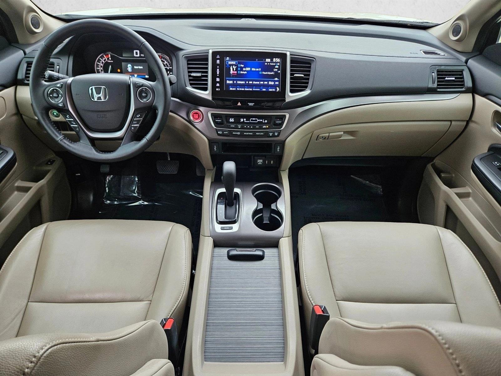 Thumbnail: 2017 Honda Pilot - 4