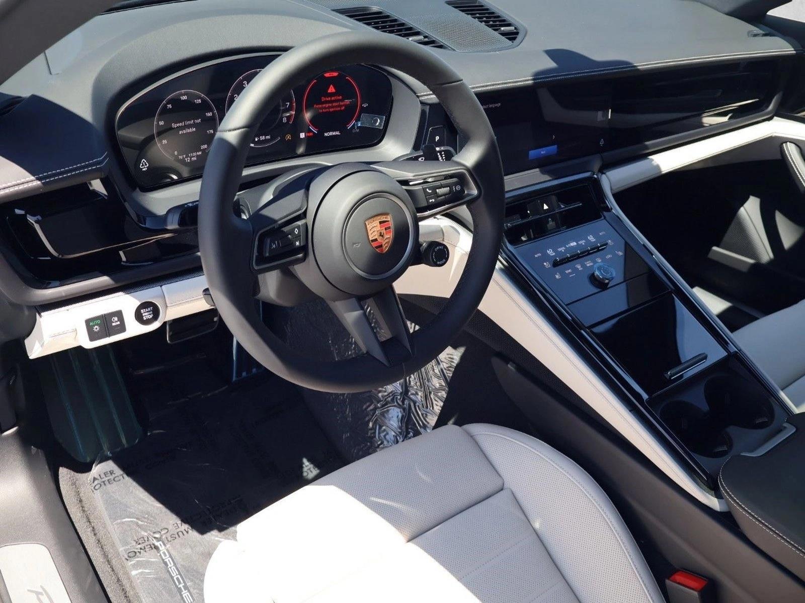 Thumbnail: 2026 Porsche Panamera - 3