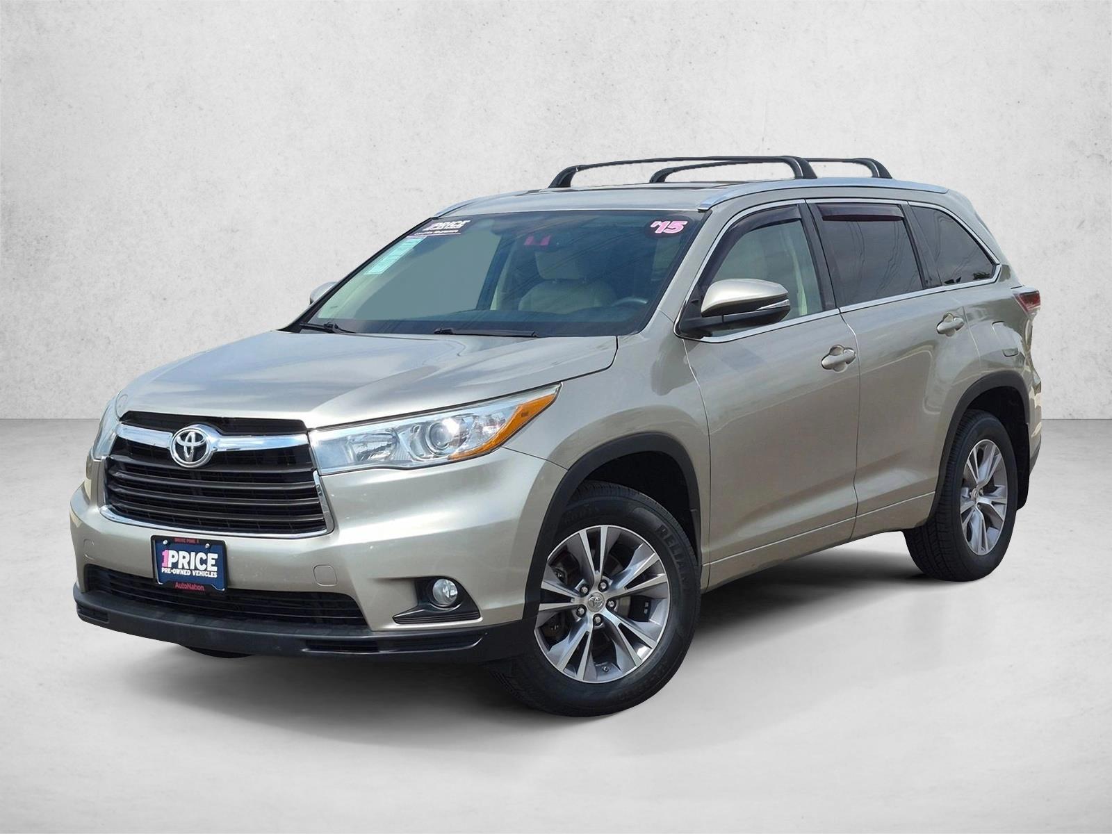 Thumbnail: 2015 Toyota Highlander - 1