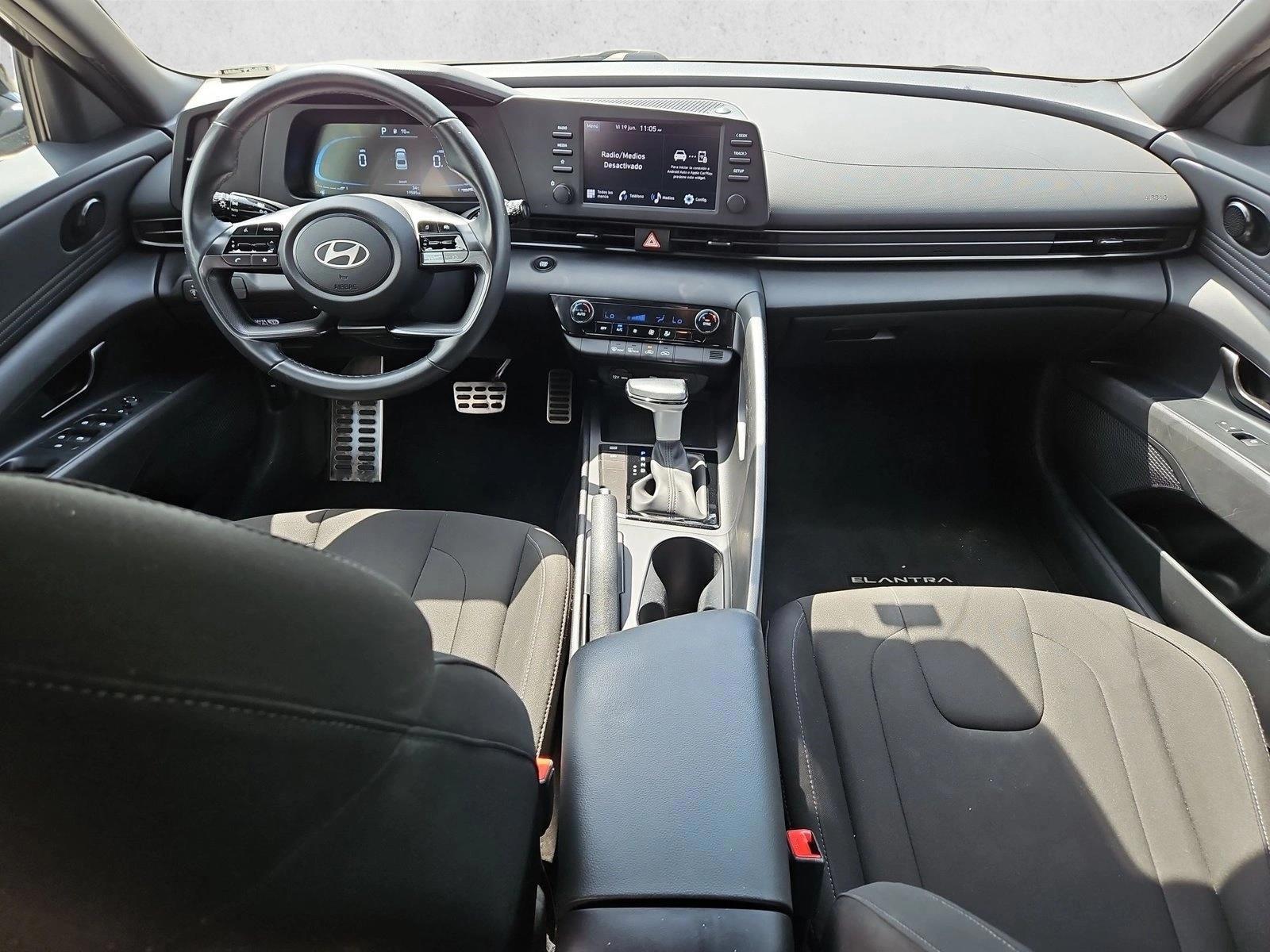 Thumbnail: 2025 Hyundai Elantra - 3