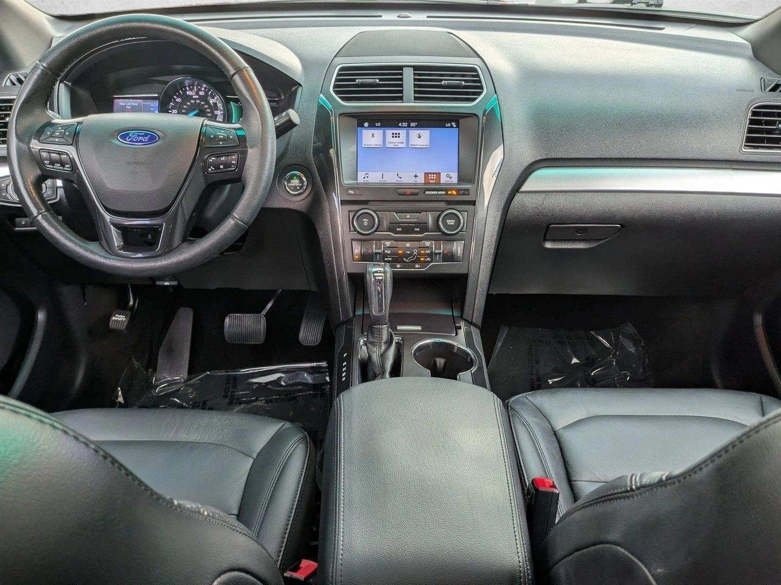 Thumbnail: 2017 Ford Explorer - 3