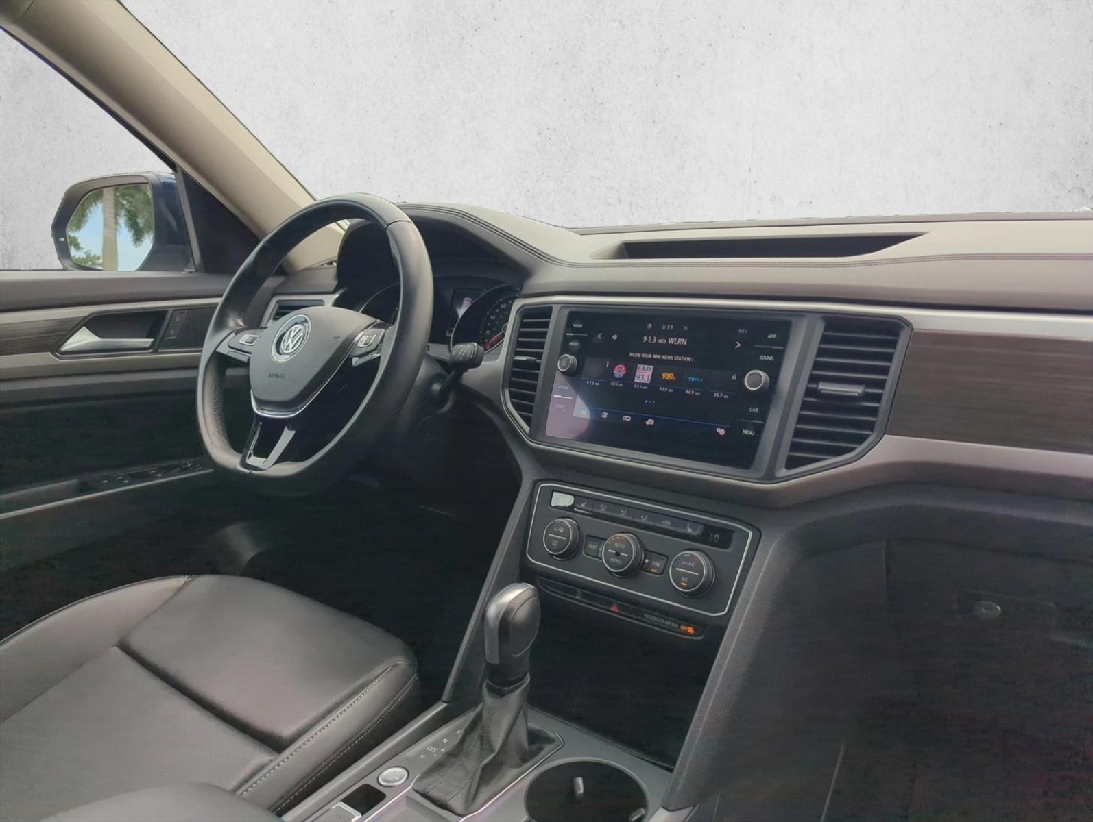 Thumbnail: 2020 Volkswagen Atlas - 3