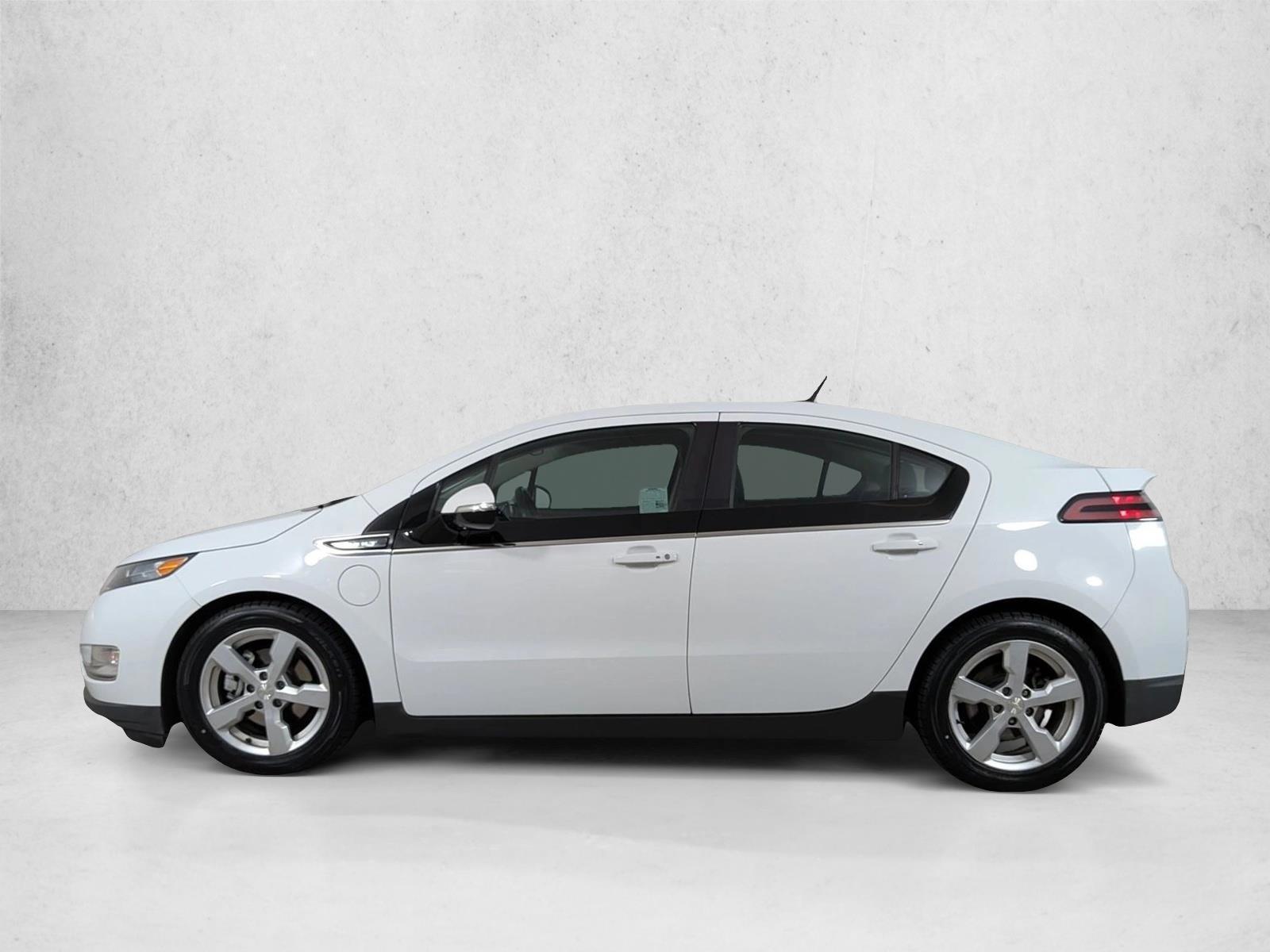 Thumbnail: 2014 Chevrolet Volt - 2