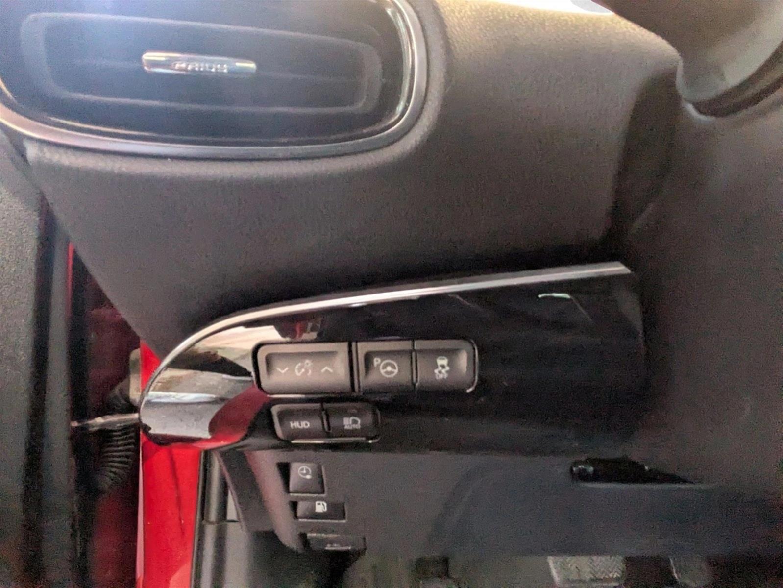 Thumbnail: 2019 Toyota Prius Prime - 3