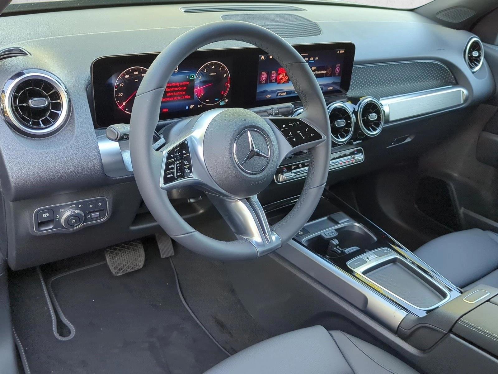 Thumbnail: 2026 Mercedes-Benz GLB - 3