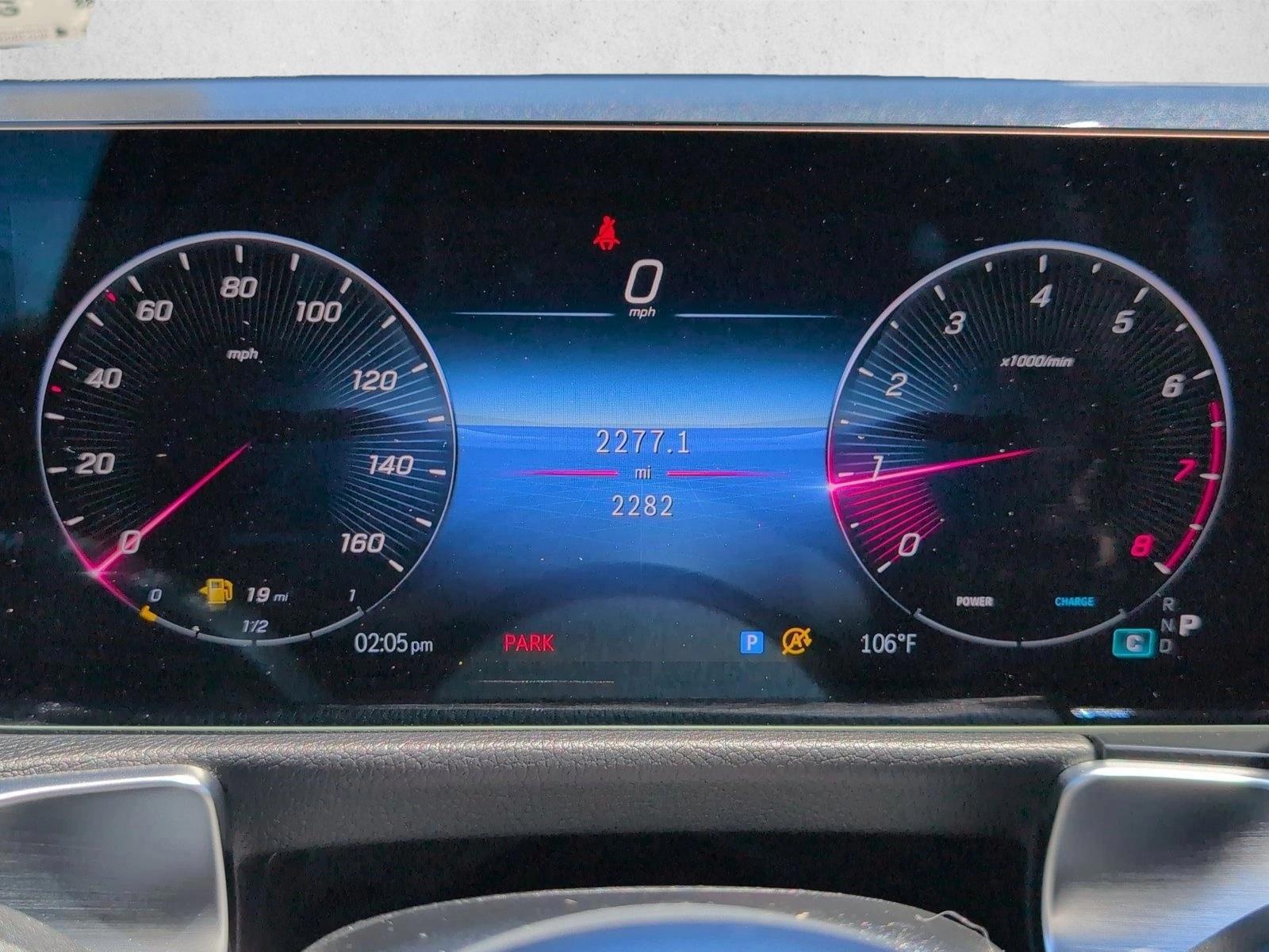 2025 Mercedes-Benz GLB Base - Photo 11