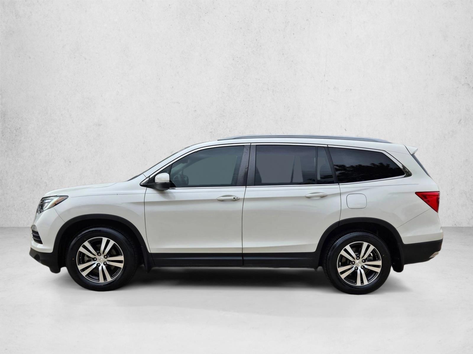 Thumbnail: 2017 Honda Pilot - 2