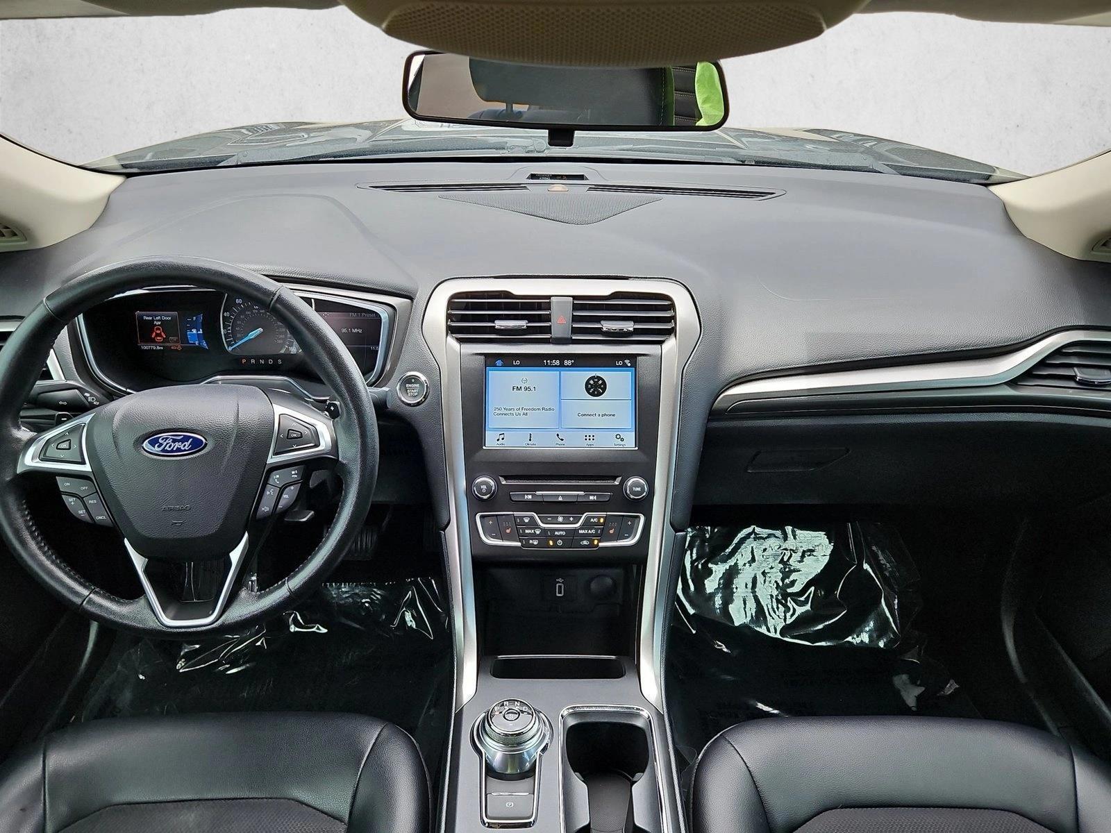 Thumbnail: 2017 Ford Fusion - 3