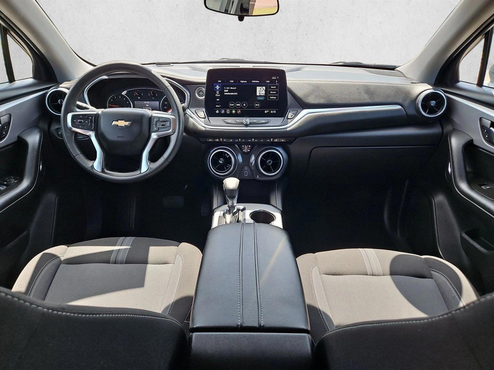 Thumbnail: 2025 Chevrolet Blazer - 3