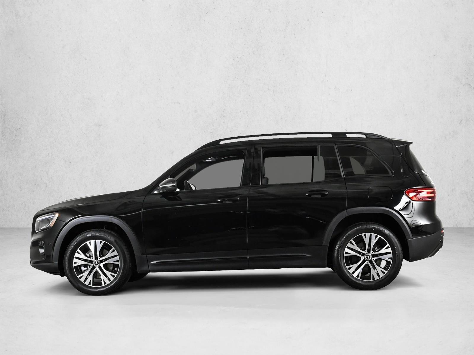 Thumbnail: 2026 Mercedes-Benz GLB - 2