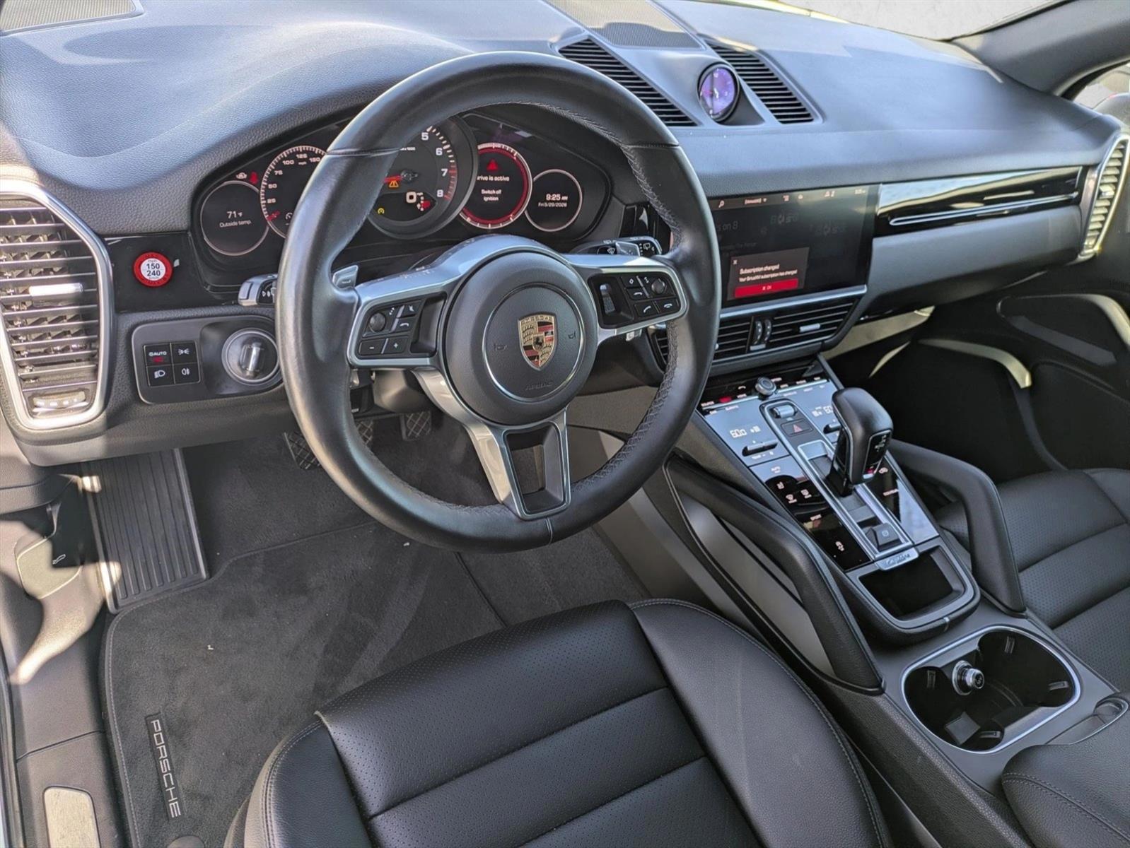 Thumbnail: 2021 Porsche Cayenne - 3