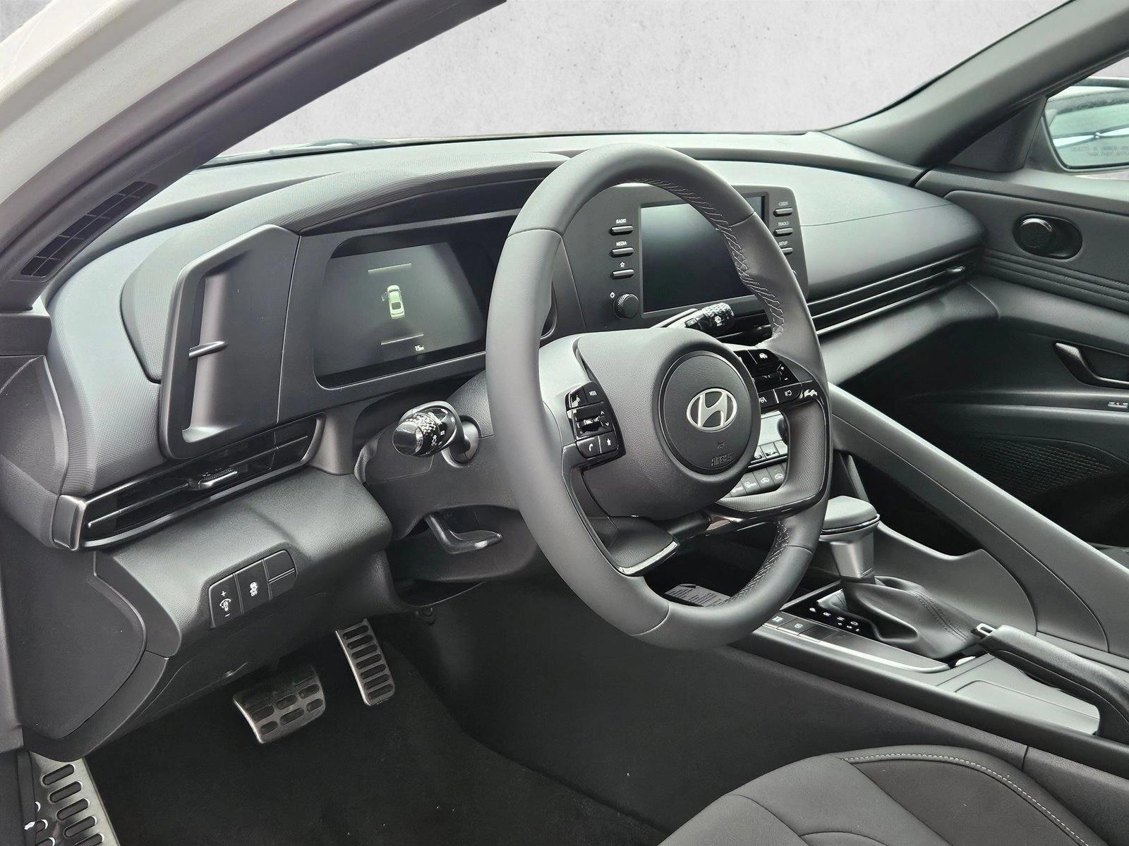 Thumbnail: 2026 Hyundai Elantra - 3