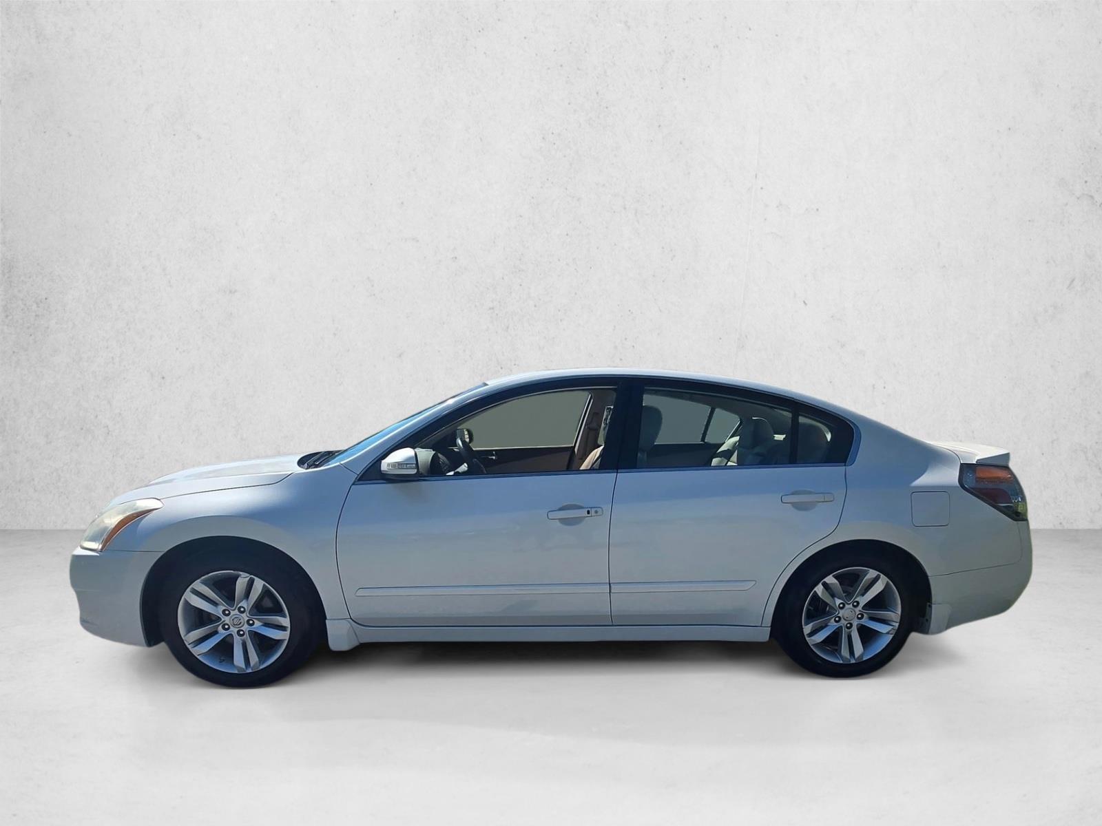 Thumbnail: 2012 Nissan Altima - 3