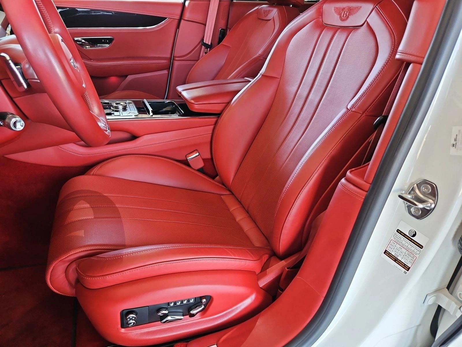 Thumbnail: 2021 Bentley Flying Spur - 6
