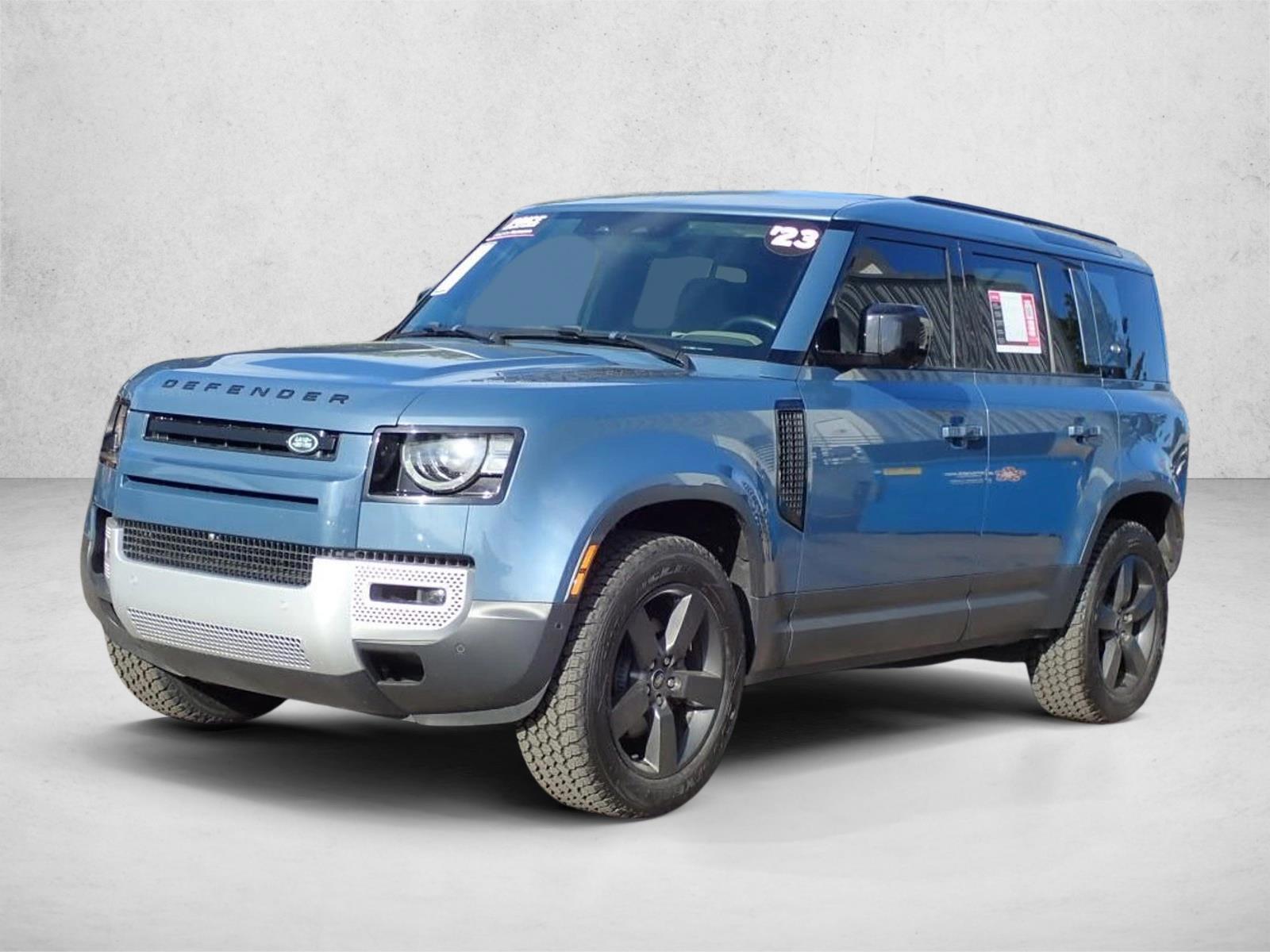 2023 Land Rover Defender S's photo