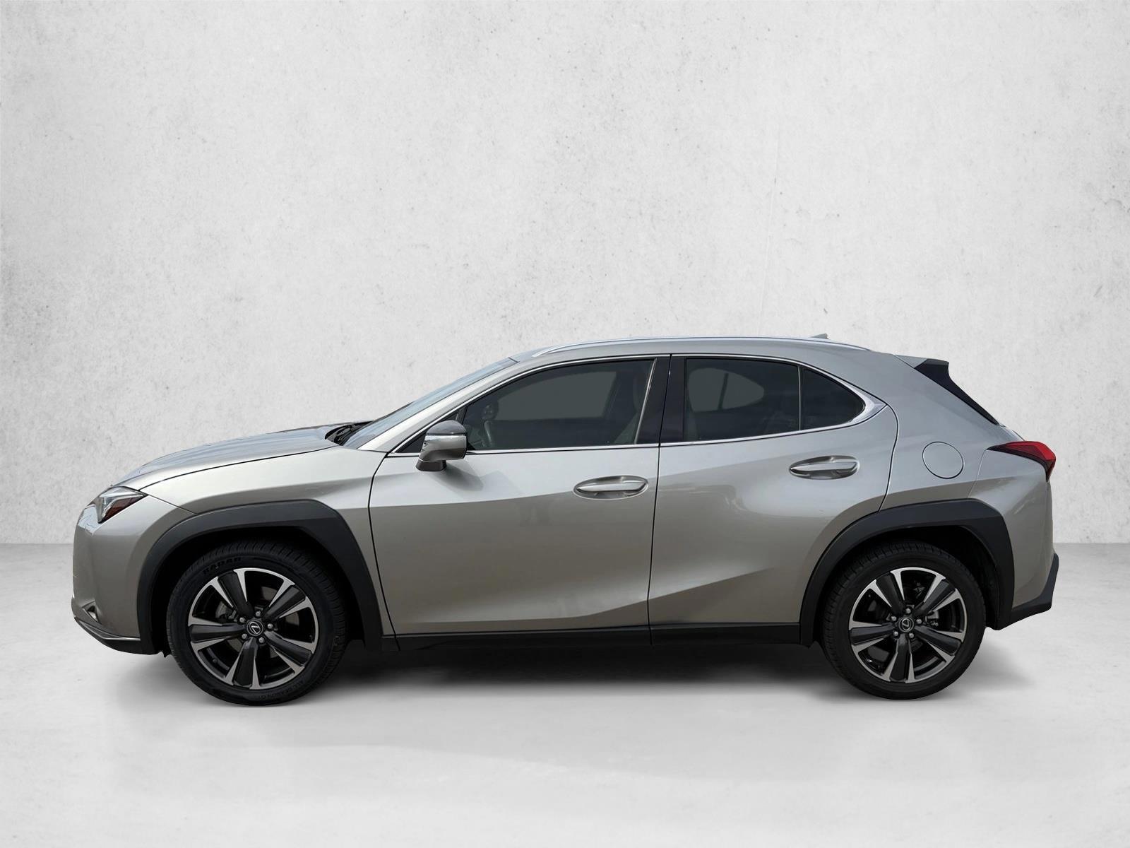 Thumbnail: 2020 Lexus UX - 2