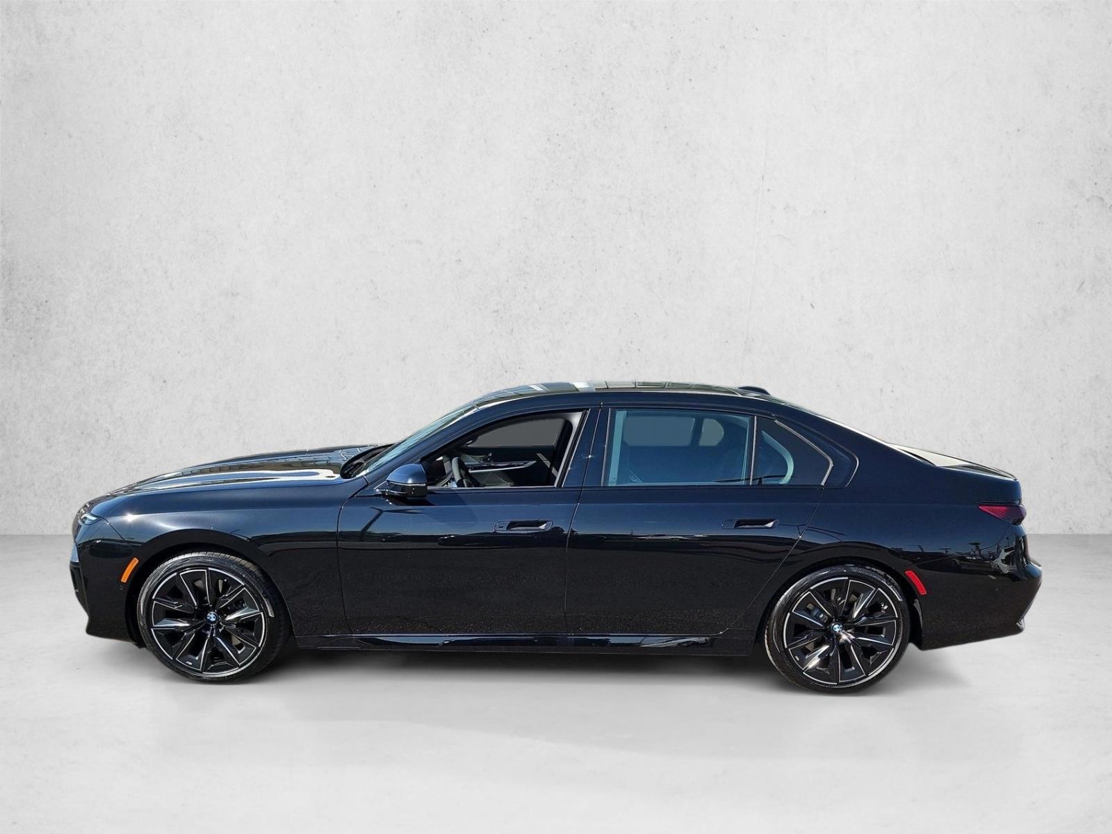Thumbnail: 2026 BMW 7 Series - 2