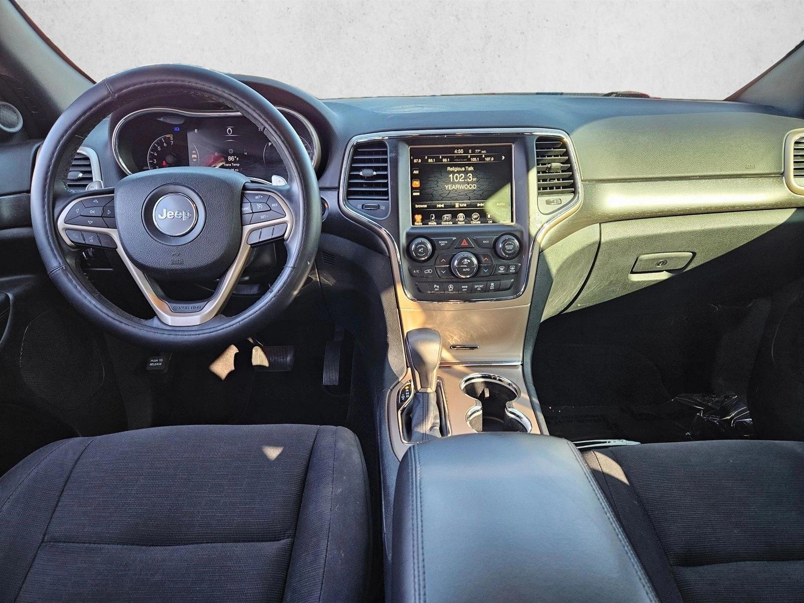 Thumbnail: 2017 Jeep Grand Cherokee - 3
