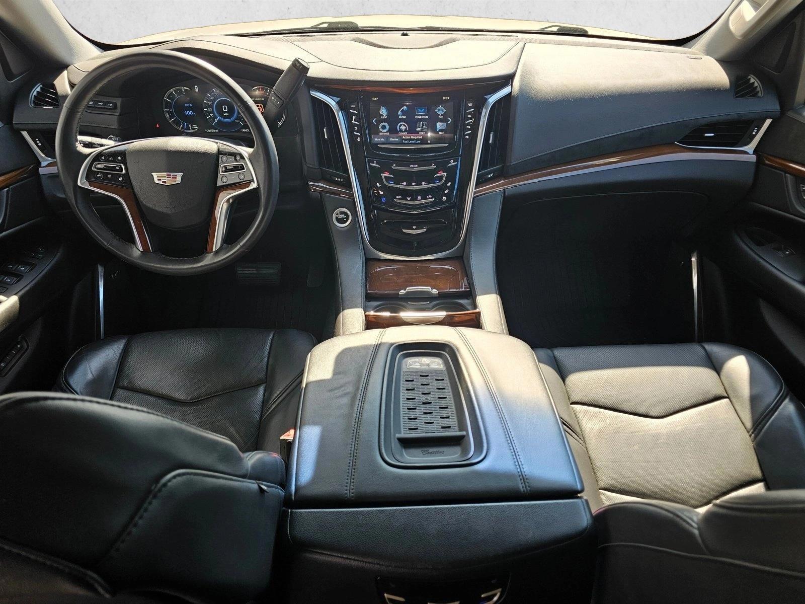 Thumbnail: 2017 Cadillac Escalade - 3