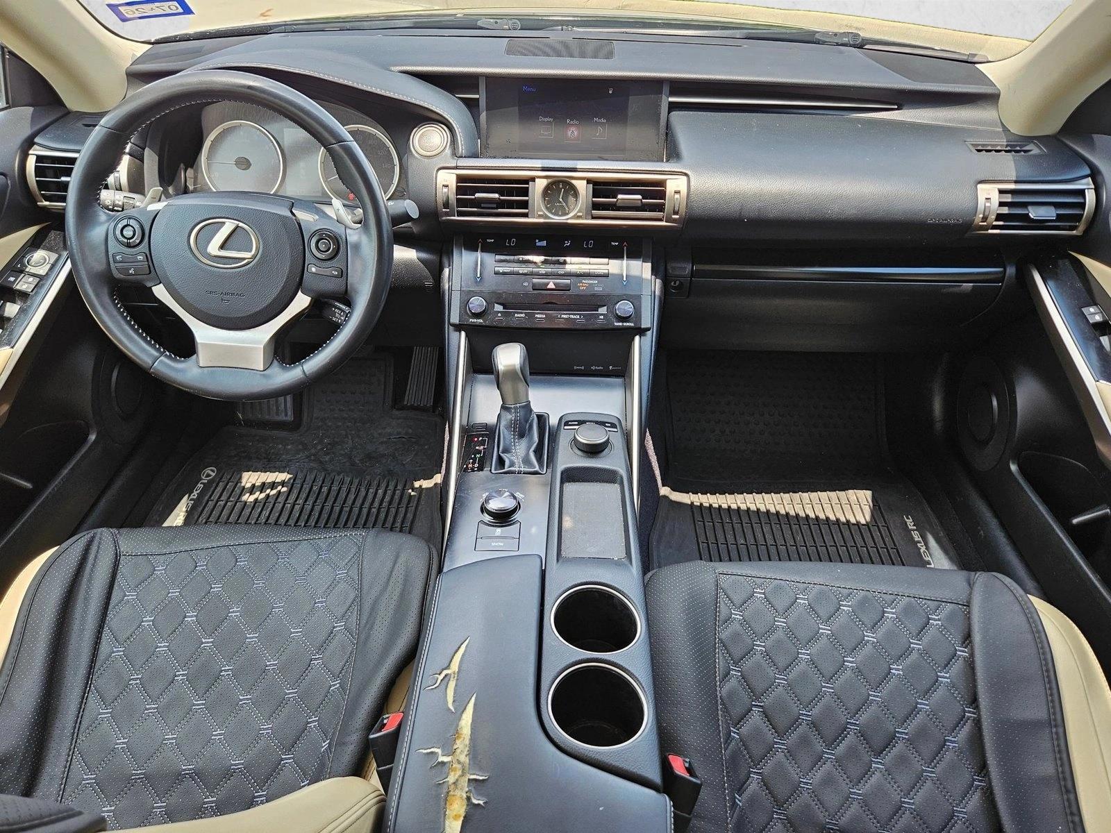 Thumbnail: 2014 Lexus IS - 3