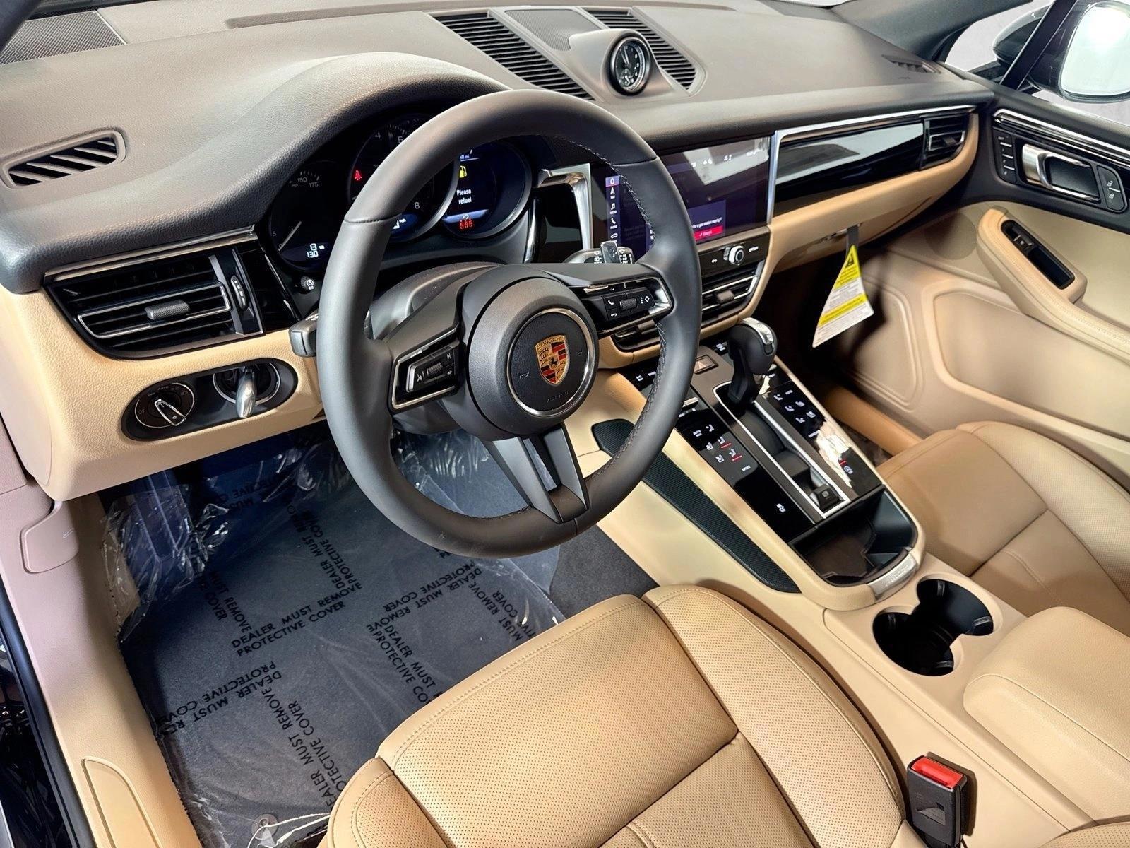 Thumbnail: 2026 Porsche Macan - 3