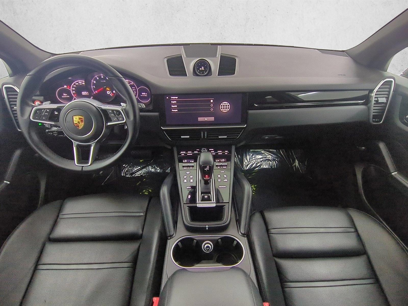 Thumbnail: 2022 Porsche Cayenne - 4